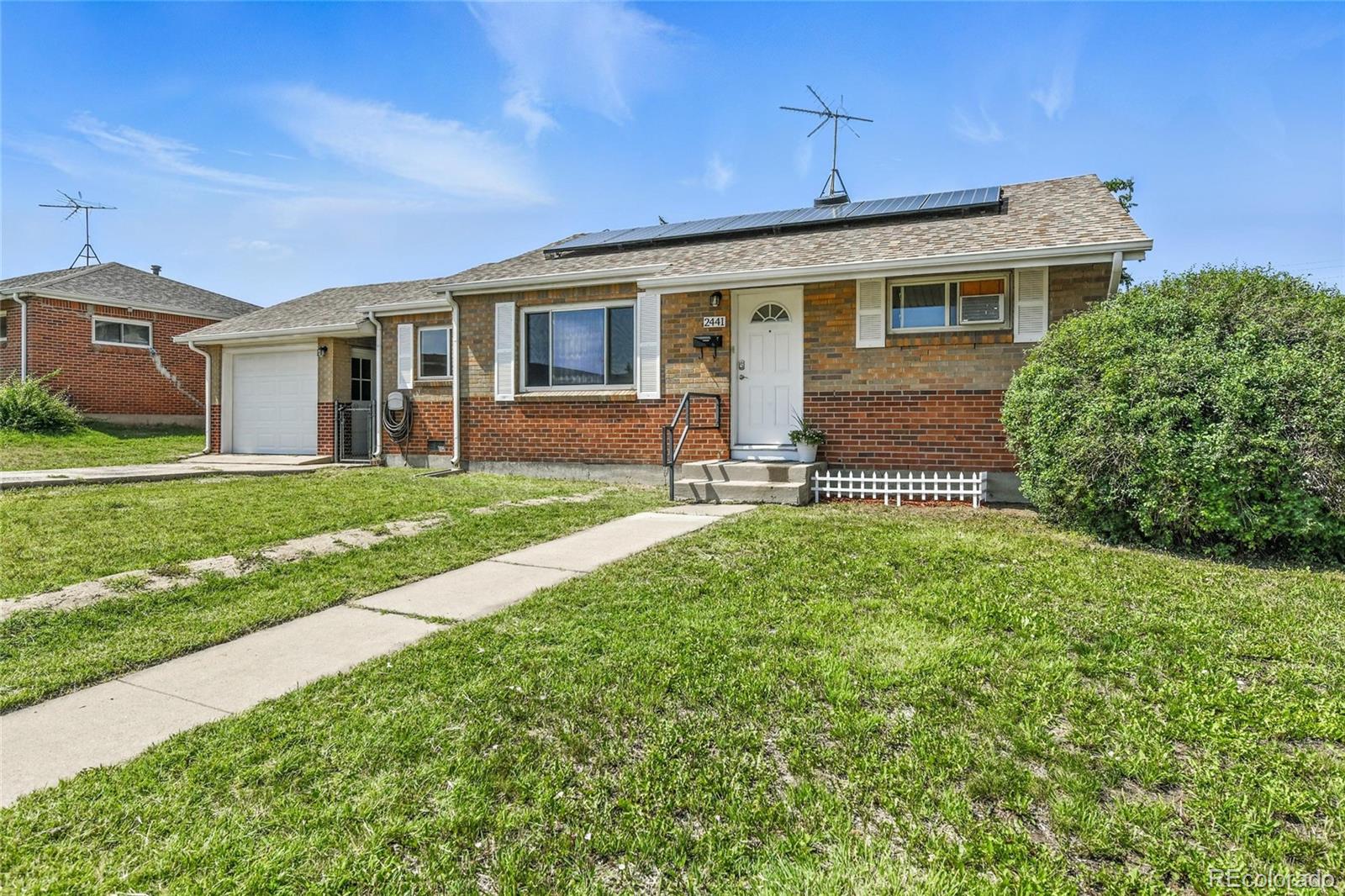 2441 E 93rd Place, thornton MLS: 1539070 Beds: 3 Baths: 1 Price: $410,000