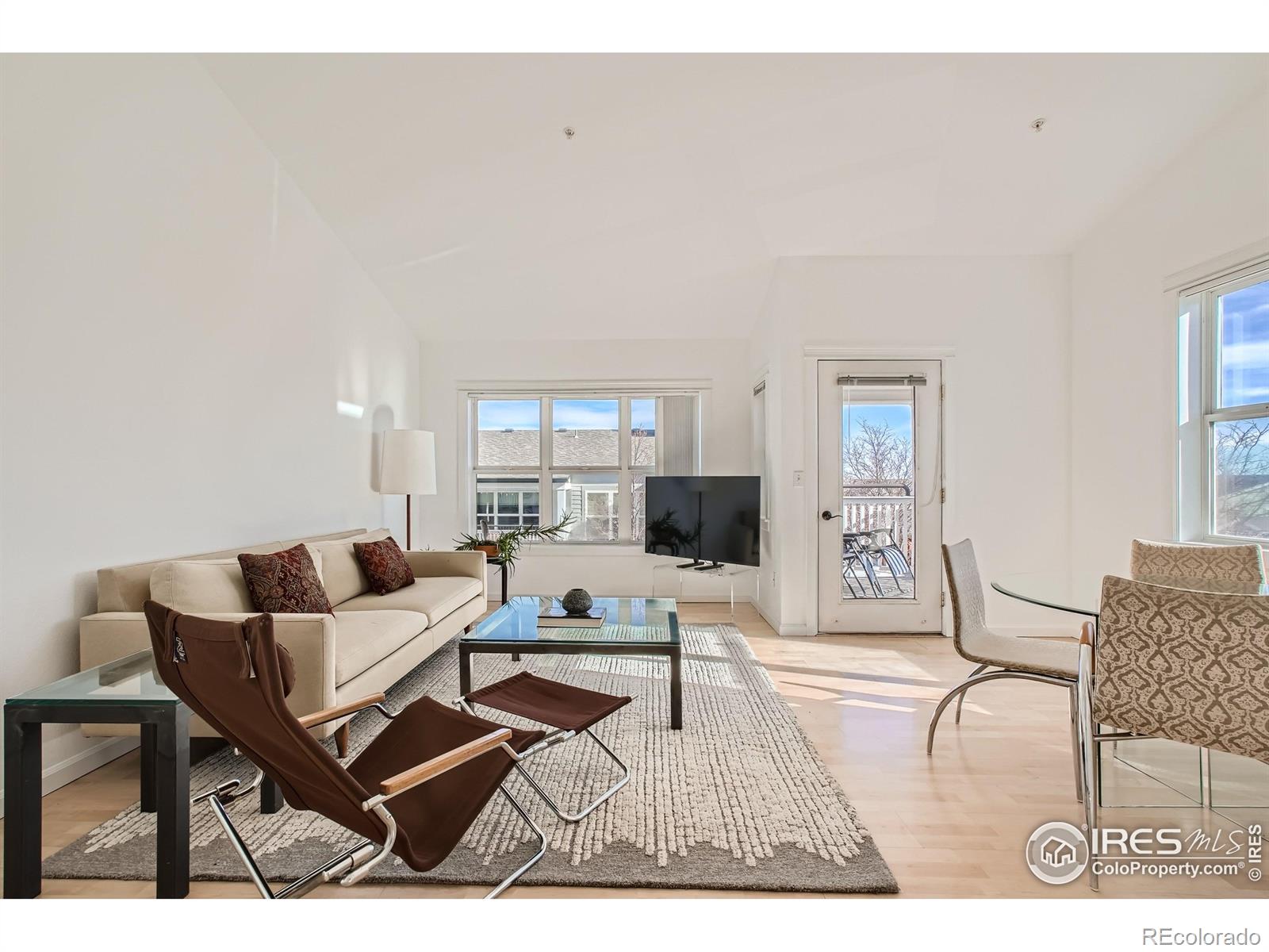 1400  Lee Hill Drive, boulder MLS: 4567891038419 Beds: 2 Baths: 1 Price: $500,000