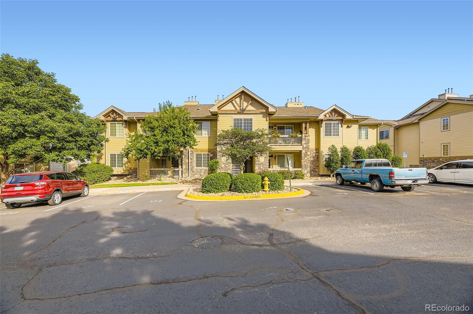 10467 W Hampden Avenue 204, Lakewood  MLS: 8328002 Beds: 2 Baths: 2 Price: $415,000