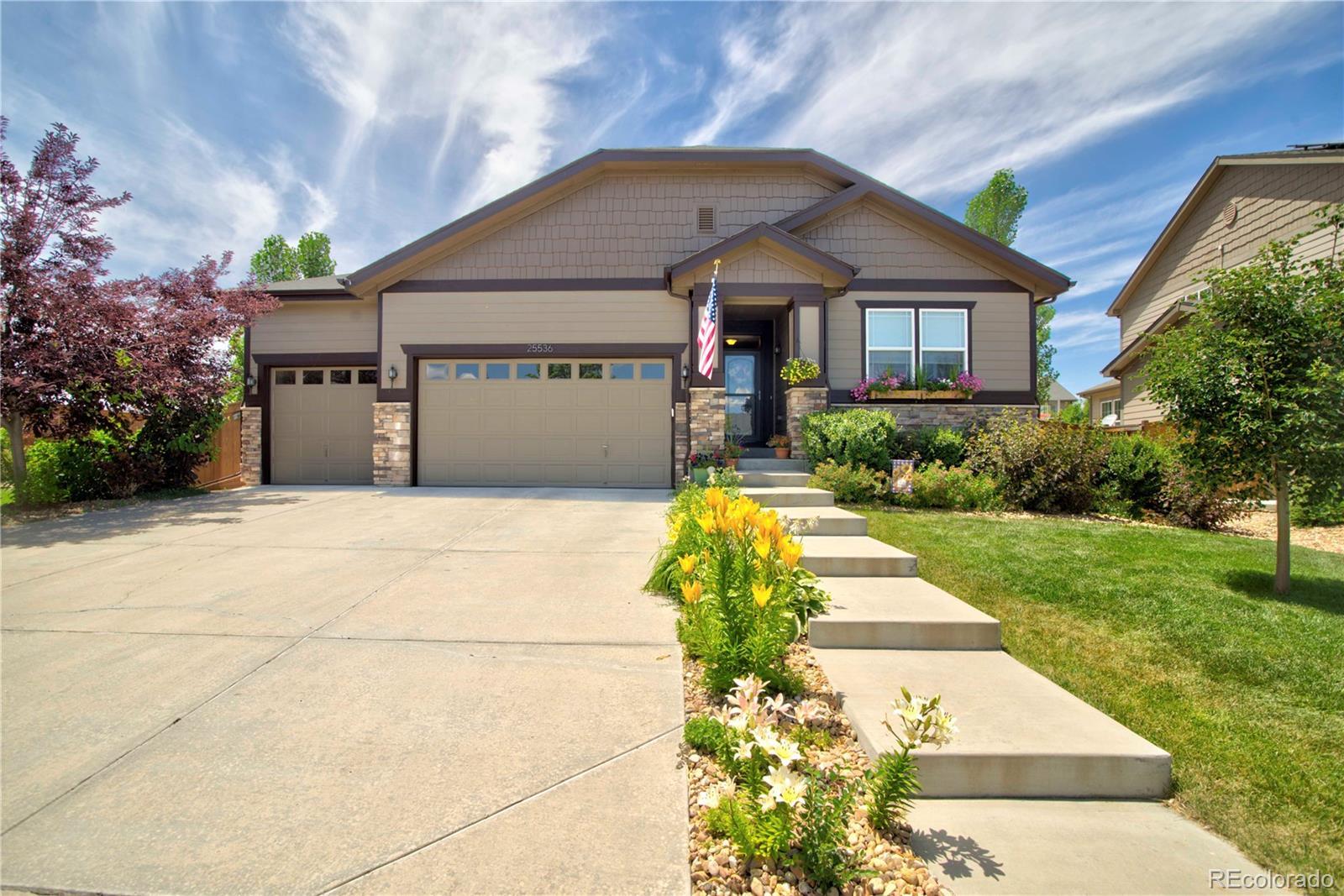 25536 E 1st Avenue, aurora MLS: 2169361 Beds: 3 Baths: 2 Price: $640,000