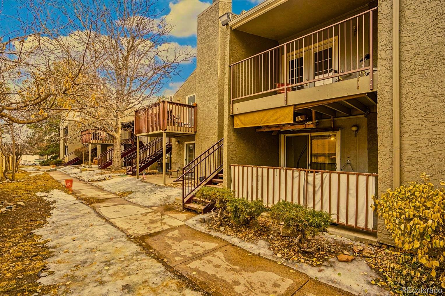 5300 E Cherry Creek South Drive 111, Denver  MLS: 2772508 Beds: 2 Baths: 1 Price: $215,000