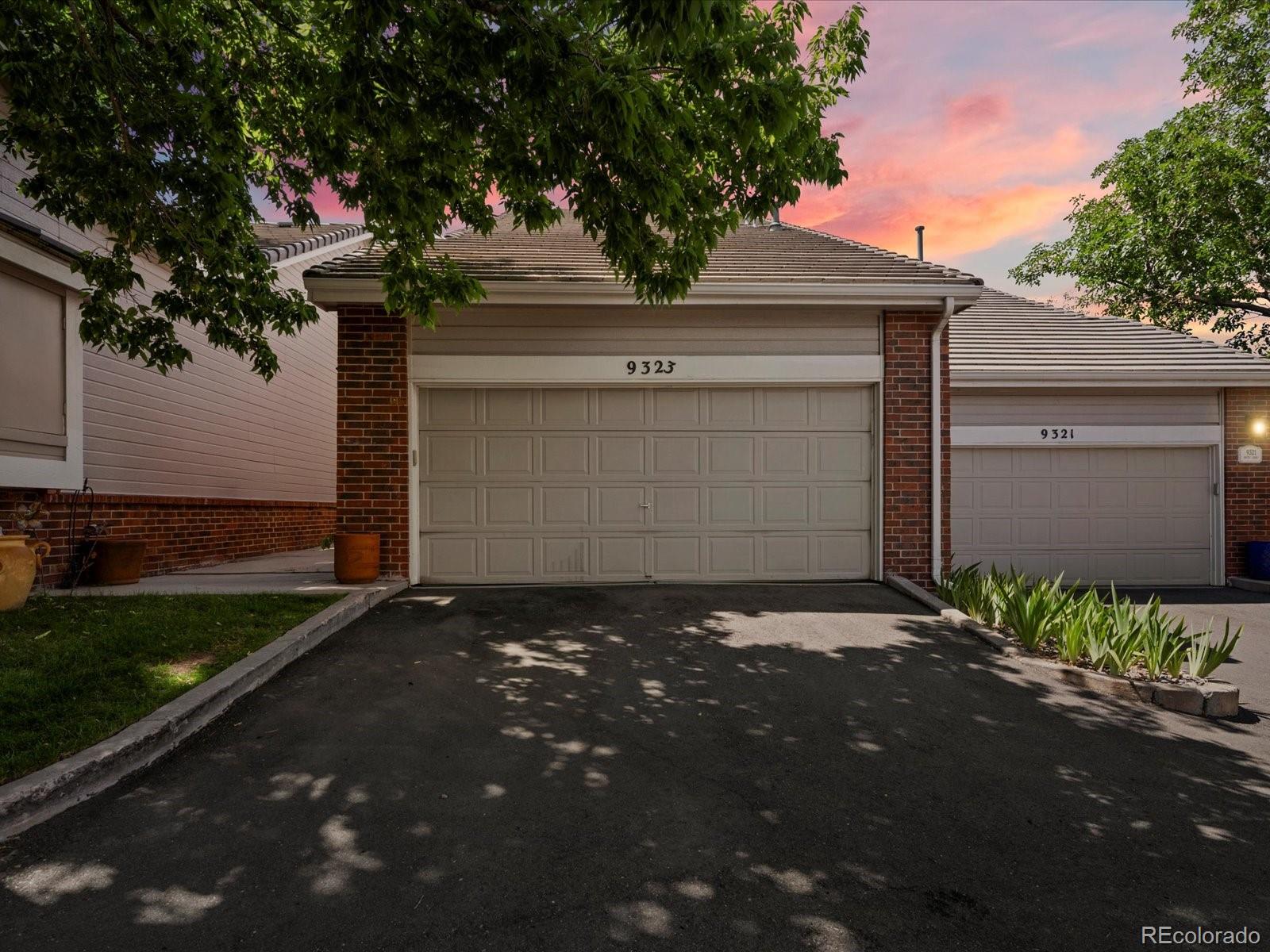 lone tree  House Search Picture