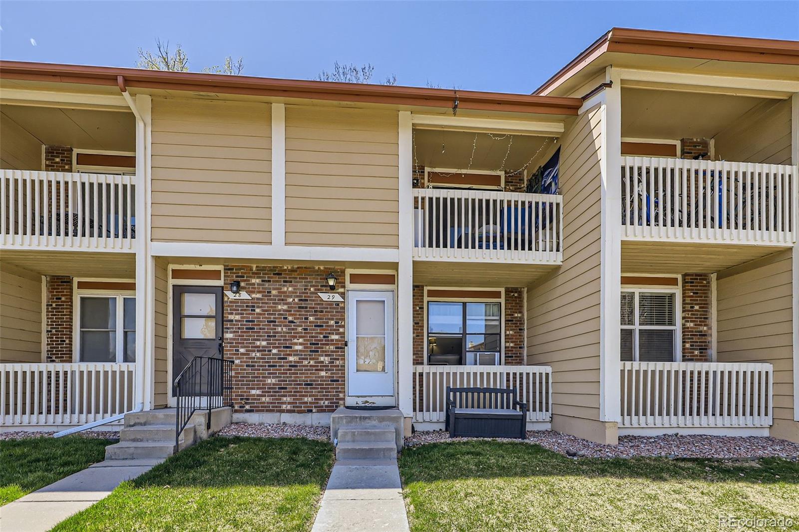 11636  Community Center Dr , northglenn MLS: 6650730 Beds: 3 Baths: 3 Price: $395,000