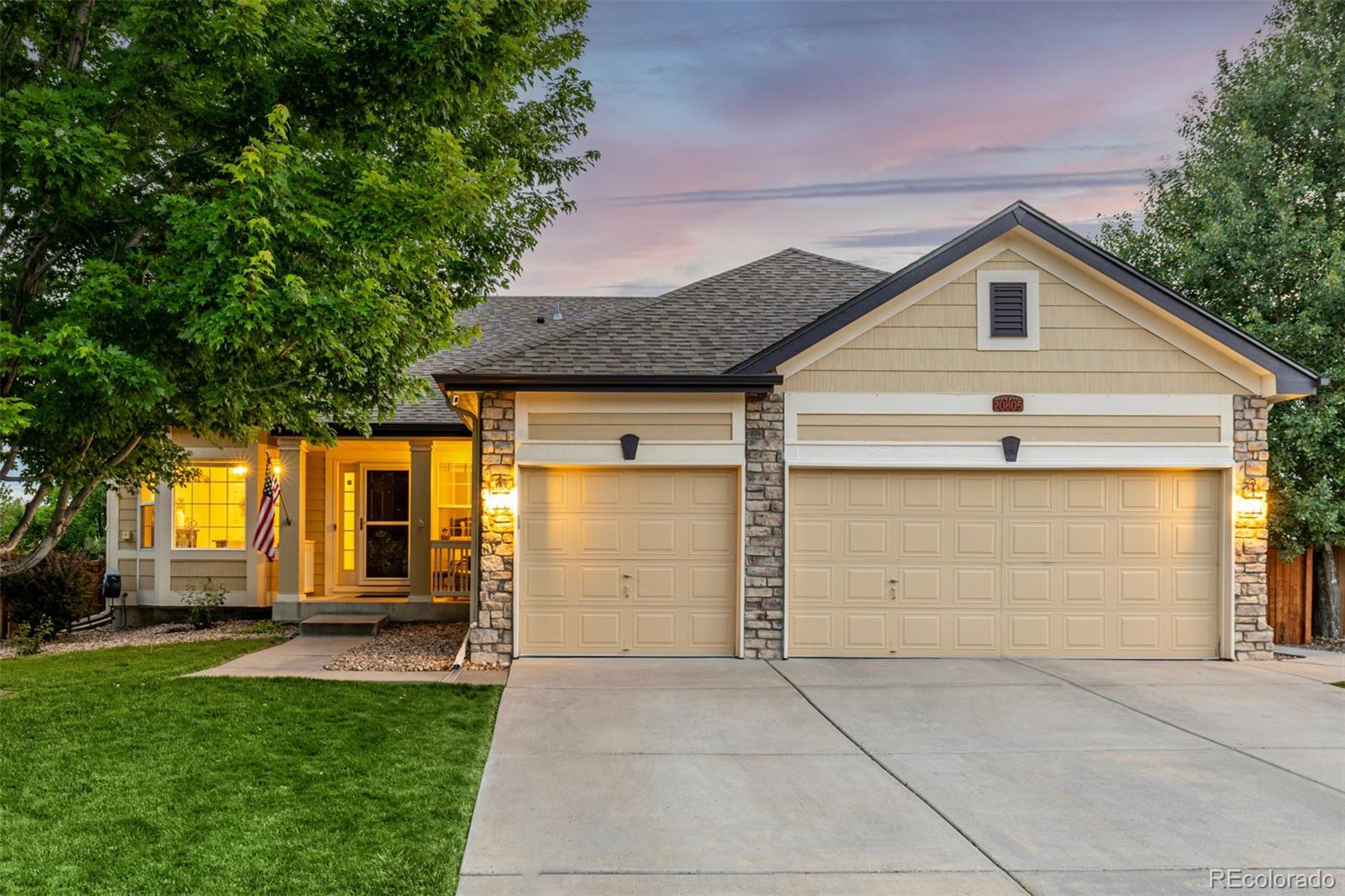 20805  Omaha Avenue, parker MLS: 8420274 Beds: 5 Baths: 3 Price: $760,000