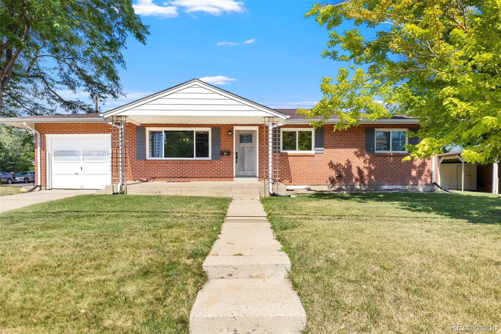 2101  Youngfield Street, golden MLS: 2139854 Beds: 5 Baths: 3 Price: $675,000
