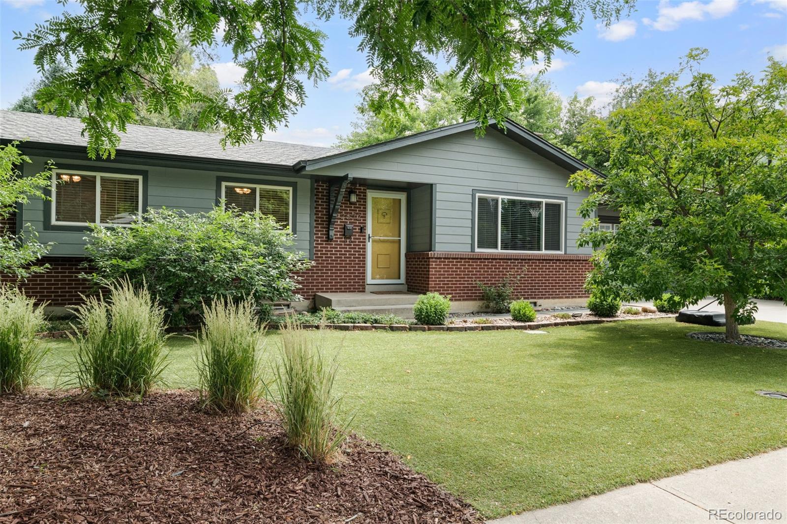 2672 S Magnolia Street, denver MLS: 2420513 Beds: 5 Baths: 3 Price: $649,900