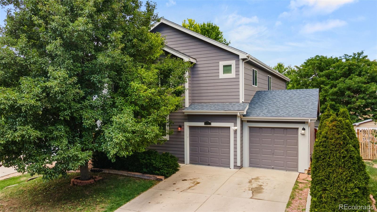 6291  Snowberry Avenue, firestone MLS: 2631861 Beds: 5 Baths: 3 Price: $550,000