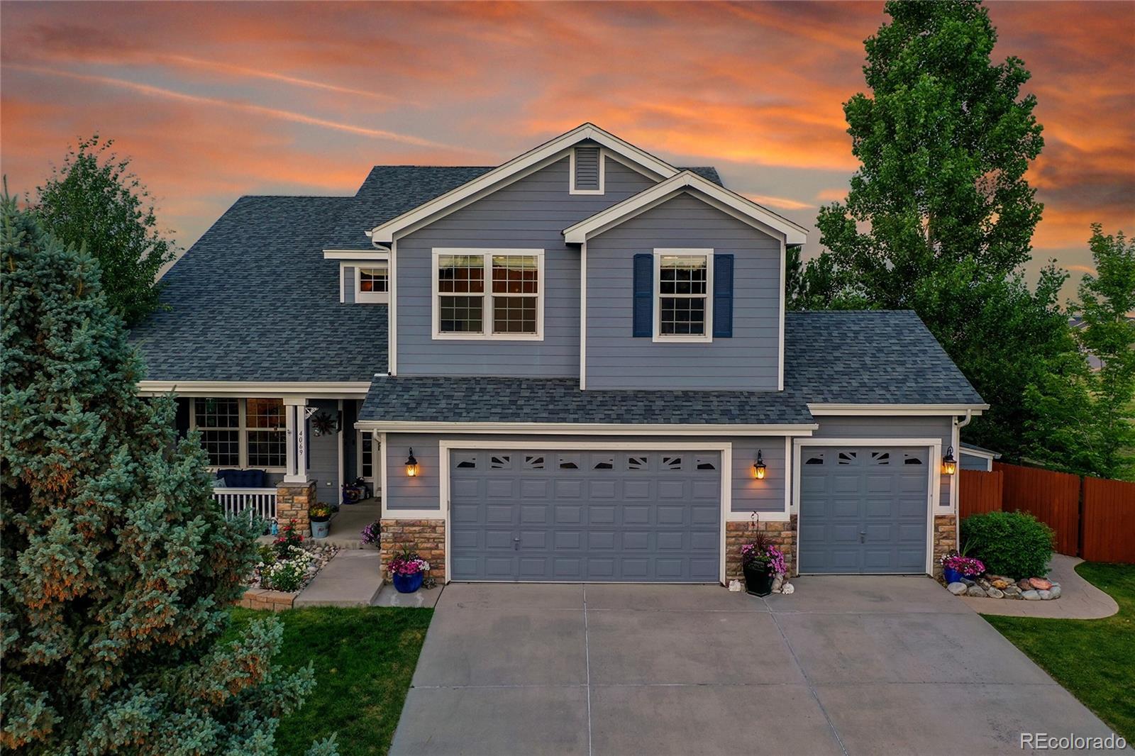 4069  Copper Court, castle rock MLS: 8909648 Beds: 5 Baths: 3 Price: $827,900