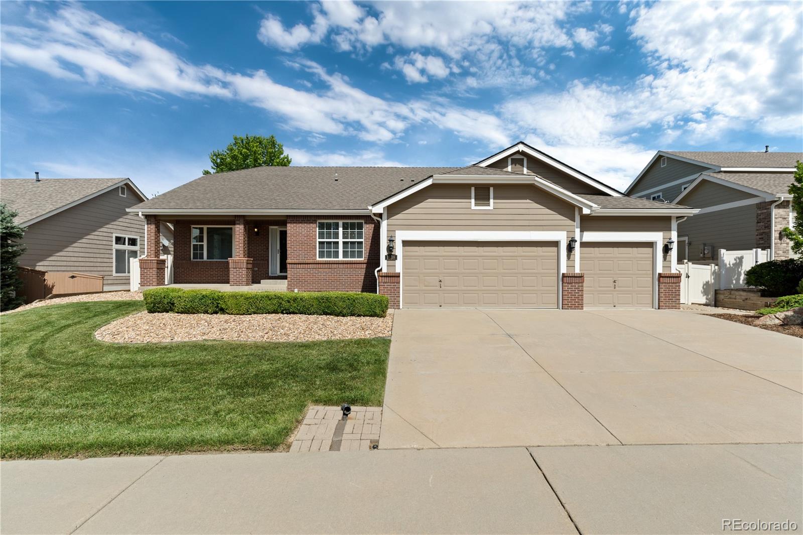 1638  Hallet Peak Drive, longmont MLS: 9687750 Beds: 3 Baths: 3 Price: $877,000