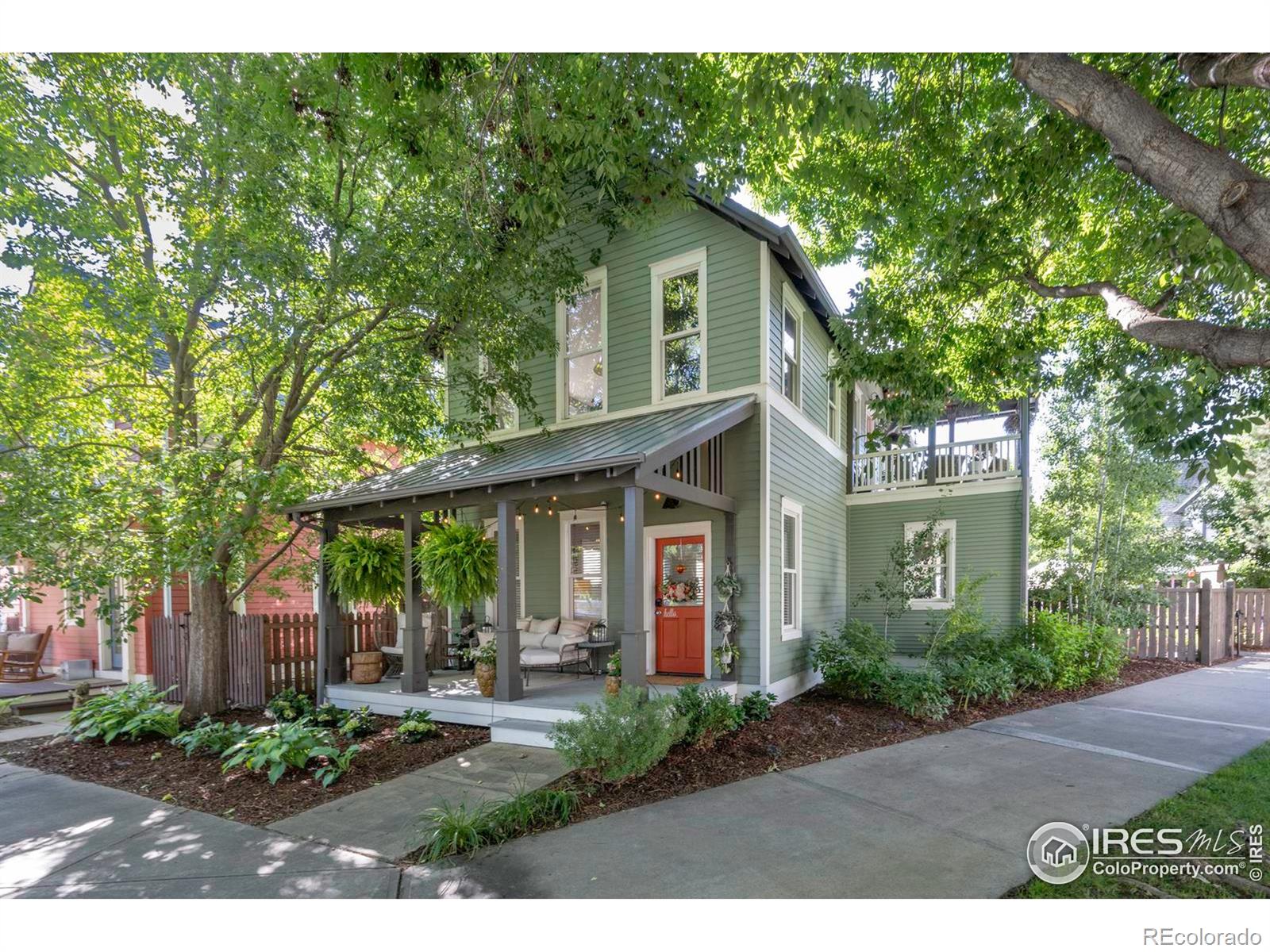 1037  Katy Lane, longmont MLS: 4567891038635 Beds: 3 Baths: 4 Price: $999,950