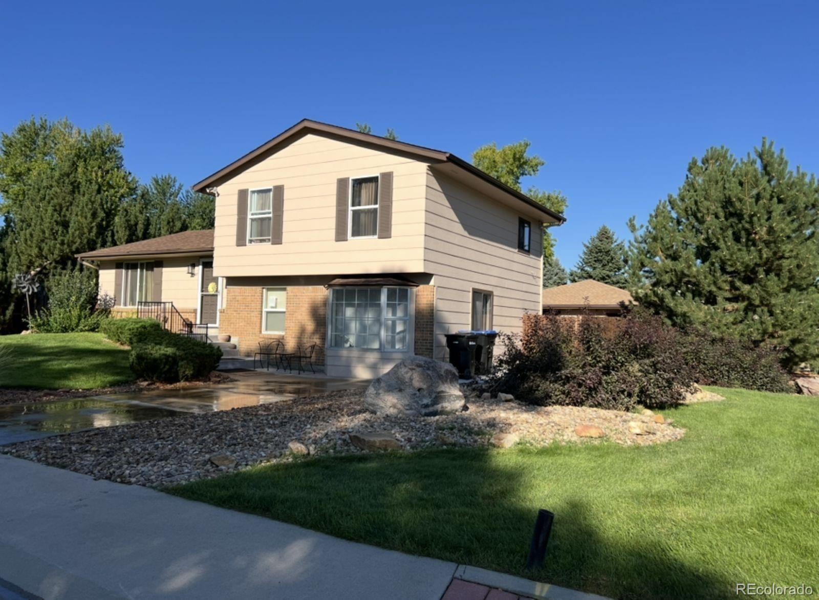 8597  Gray Street, arvada MLS: 4445006 Beds: 3 Baths: 3 Price: $618,888