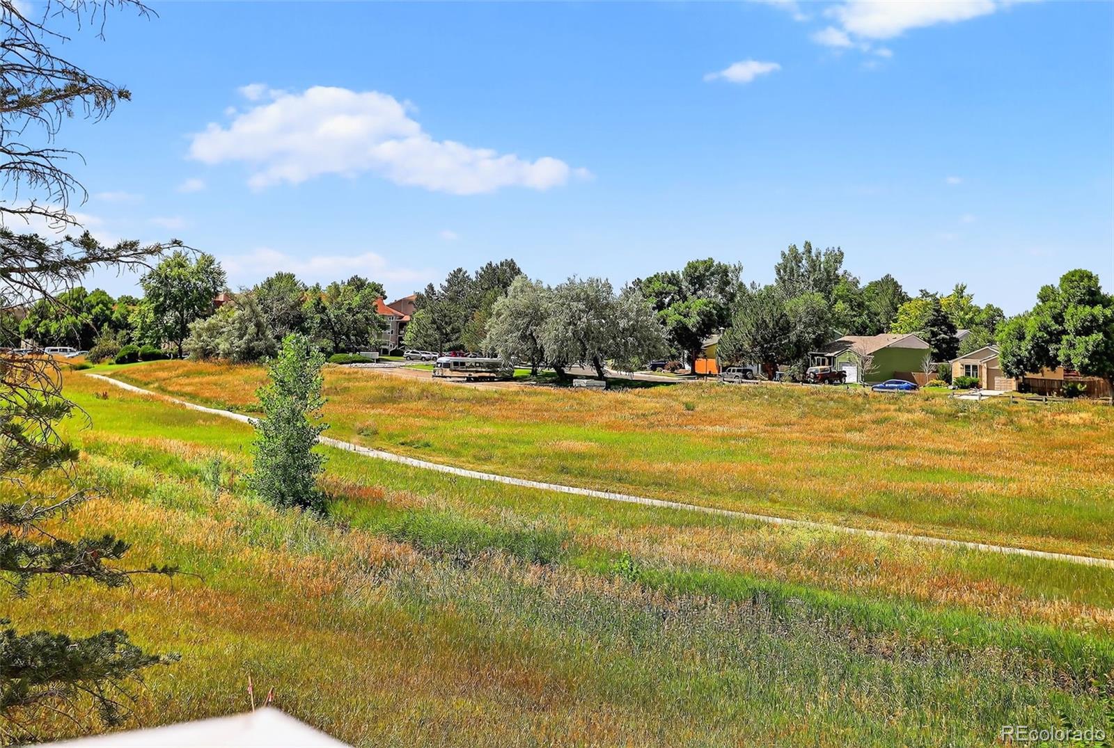 7902  Chase Circle, arvada MLS: 8626743 Beds: 2 Baths: 1 Price: $259,000