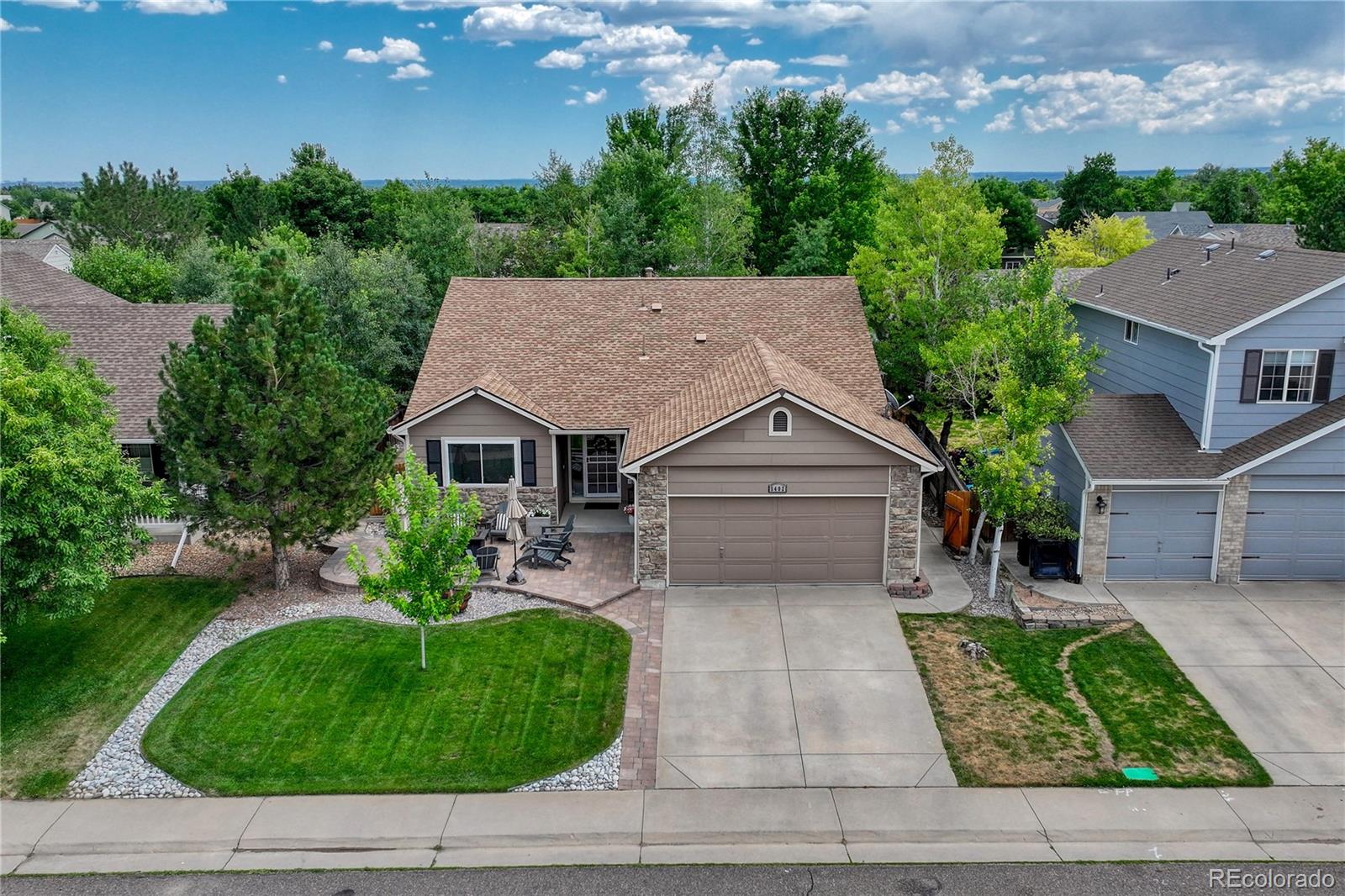5402 S Queen Way, littleton MLS: 3411184 Beds: 4 Baths: 3 Price: $725,000