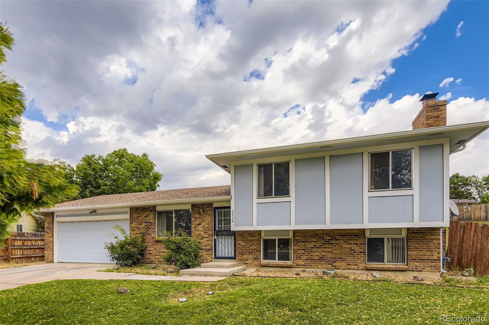 2026 S Olathe Street, aurora MLS: 3954062 Beds: 4 Baths: 2 Price: $385,000