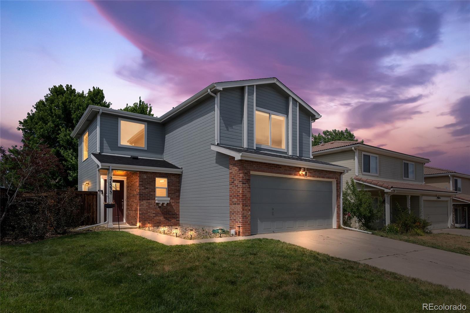 21535 E 39th Avenue, denver MLS: 6804741 Beds: 2 Baths: 3 Price: $495,000