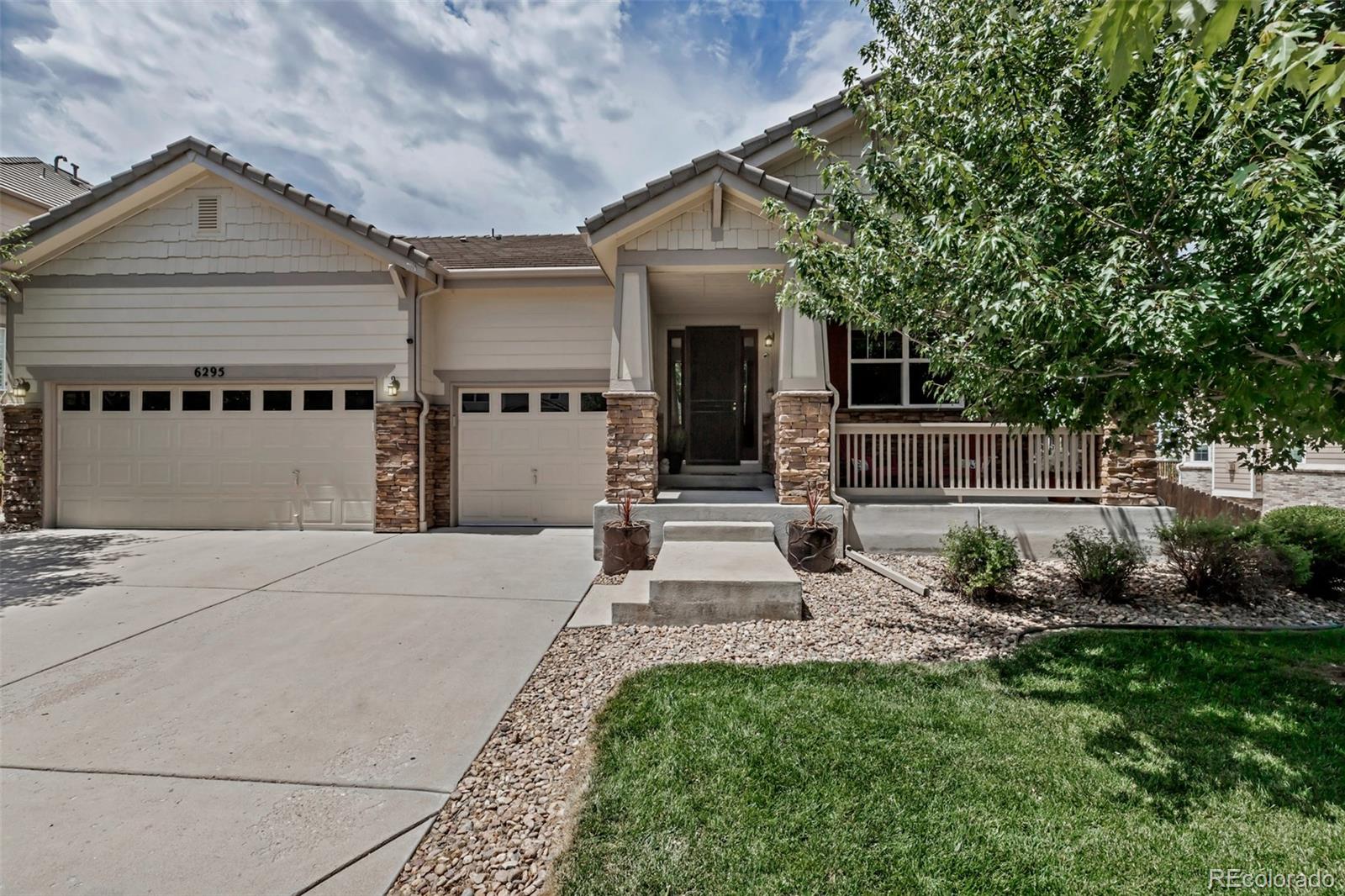 6295 S Ider Way, aurora MLS: 7484888 Beds: 5 Baths: 4 Price: $750,000