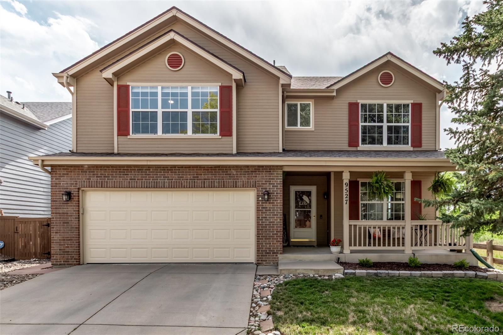 9527  Bexley Drive, highlands ranch MLS: 4147434 Beds: 4 Baths: 3 Price: $685,000