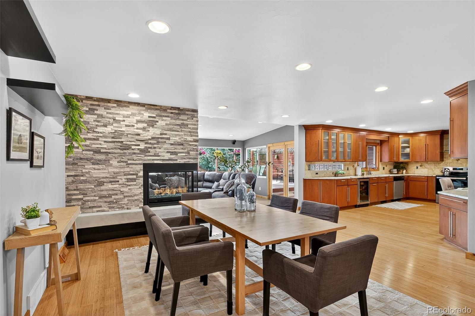 7908  Beverly Boulevard, castle pines MLS: 7806988 Beds: 5 Baths: 3 Price: $829,000