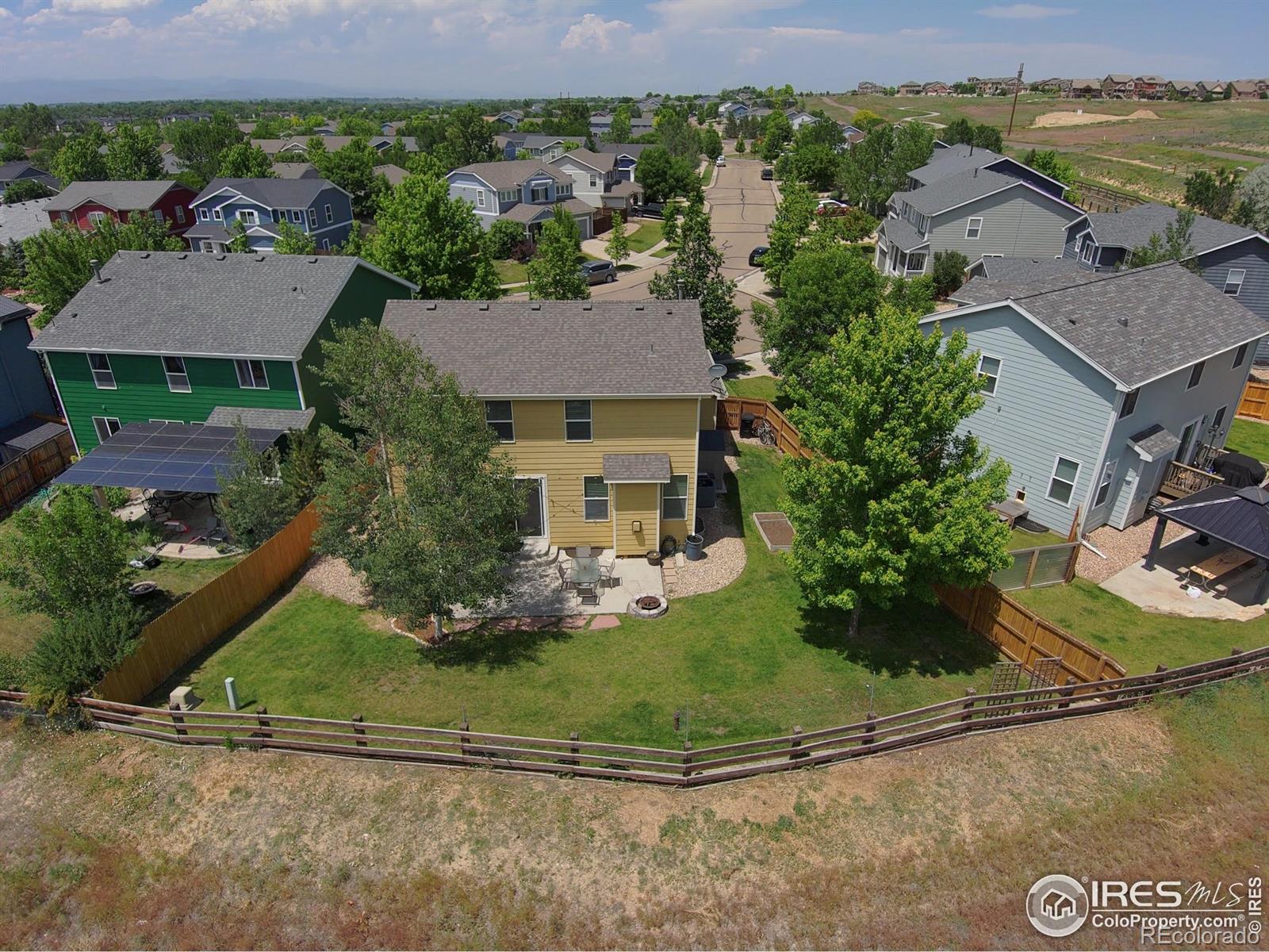 828  Lehigh Circle, erie MLS: 4567891038813 Beds: 4 Baths: 4 Price: $649,900