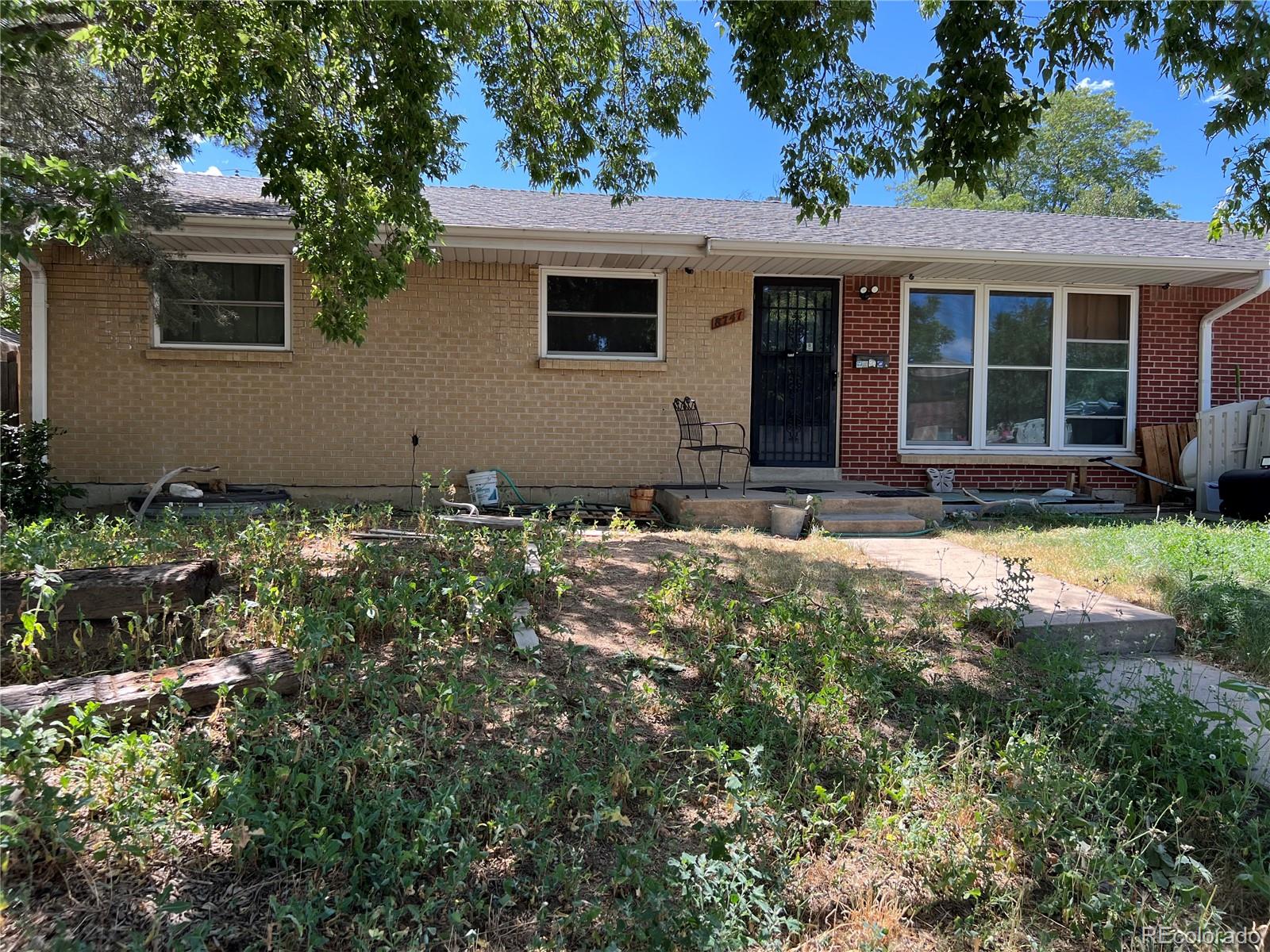 8741  Faraday Street, denver MLS: 1975929 Beds: 3 Baths: 2 Price: $400,000