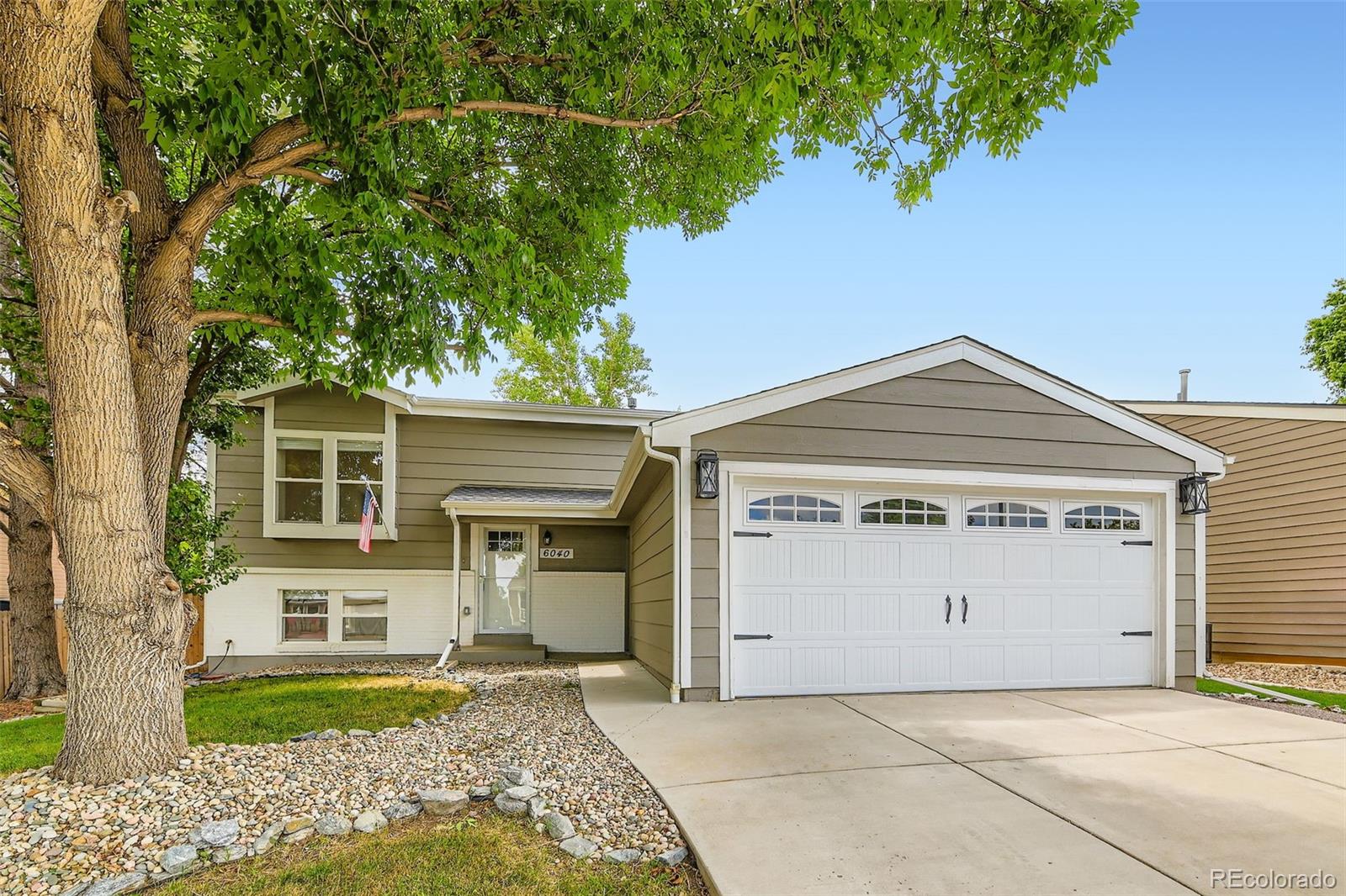 6040 W 75th Drive, arvada MLS: 5691762 Beds: 3 Baths: 2 Price: $685,000