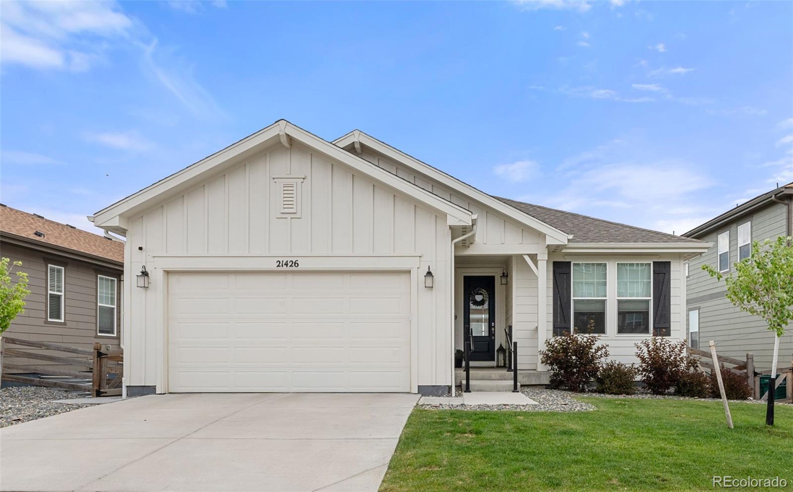 21426 E Stanford Avenue, aurora MLS: 6997510 Beds: 4 Baths: 3 Price: $715,000