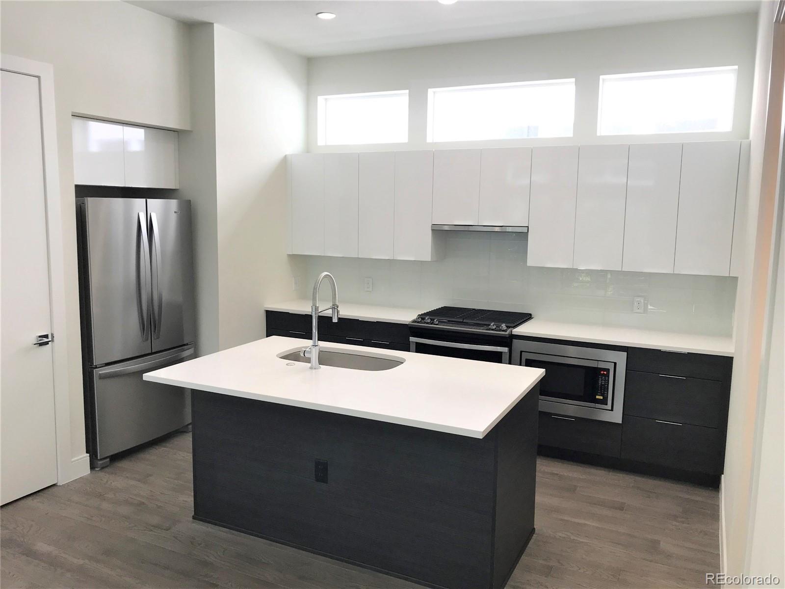2865 W 24th Avenue, denver MLS: 6492141 Beds: 2 Baths: 3 Price: $700,000