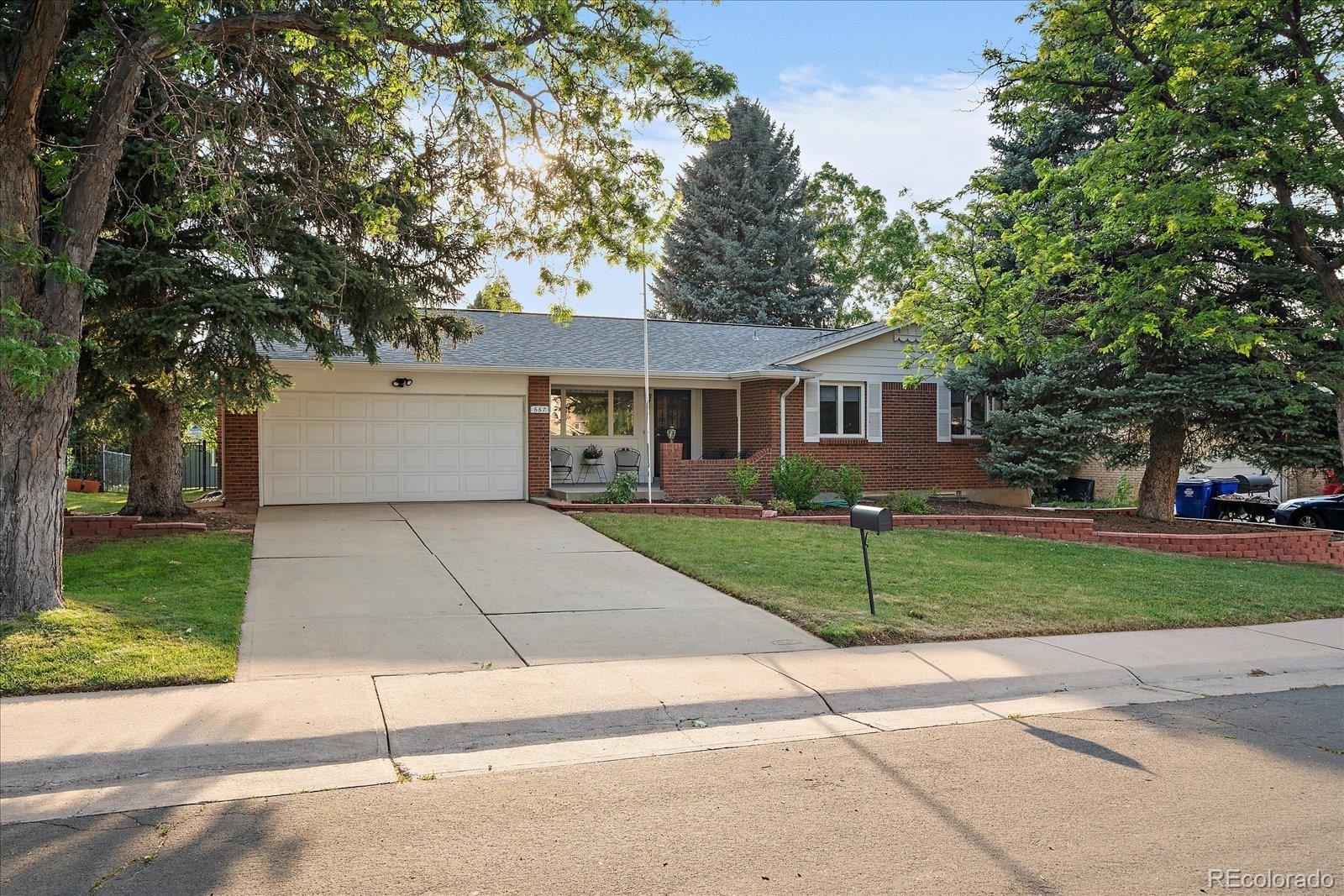 667 S Oswego Court, aurora MLS: 4897396 Beds: 5 Baths: 3 Price: $475,000