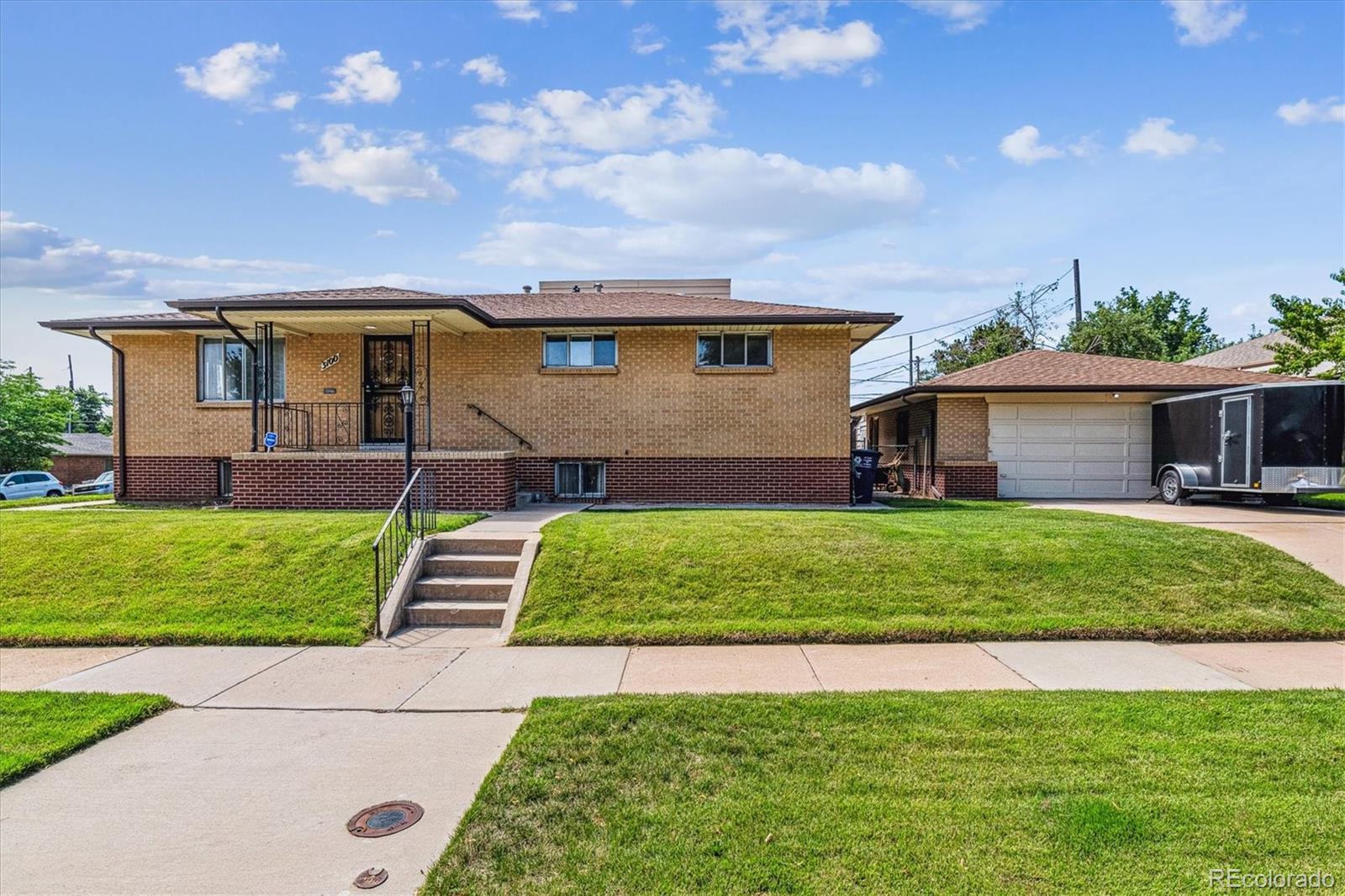 3100 W Denver Place, denver MLS: 8781633 Beds: 4 Baths: 3 Price: $600,000