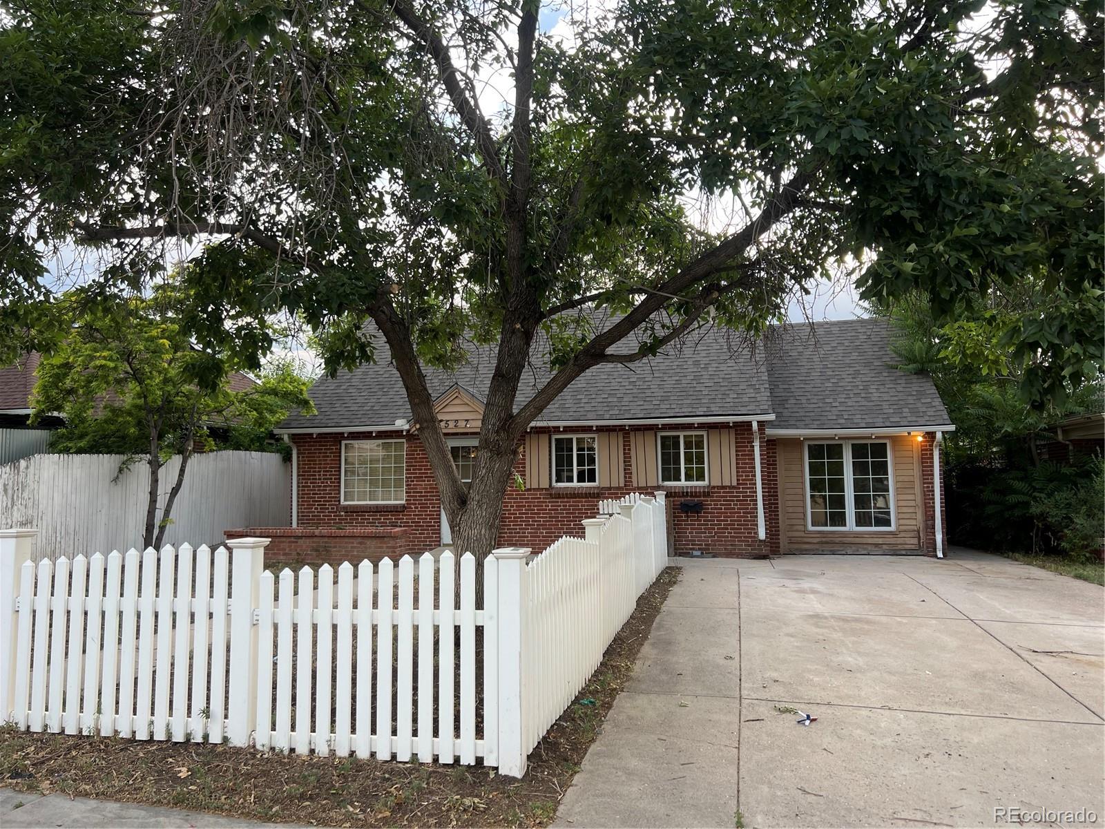 527 S Bryant Street, denver MLS: 4126553 Beds: 2 Baths: 2 Price: $325,000