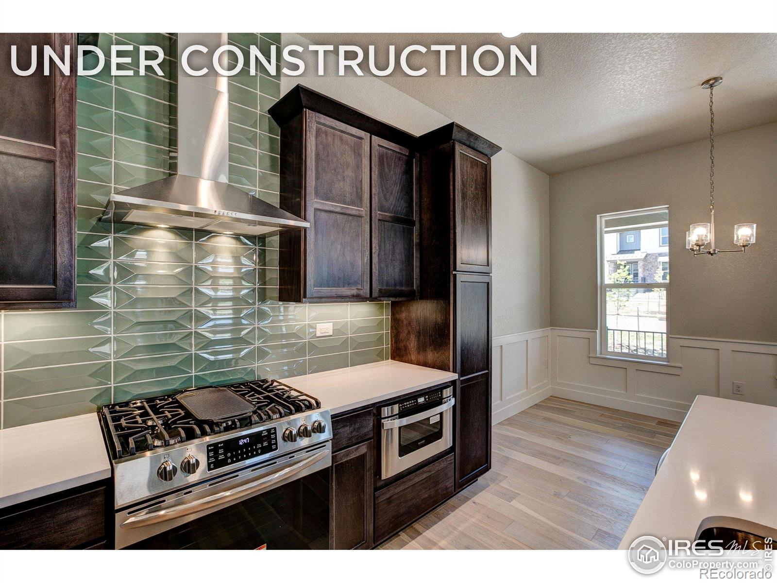6224  Vernazza Way, windsor MLS: 4567891038870 Beds: 3 Baths: 4 Price: $749,900