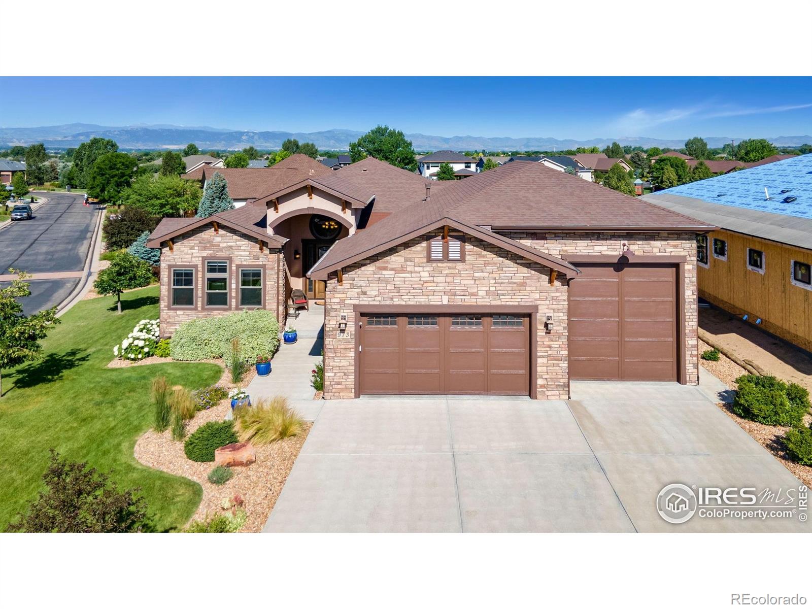 973  Skipping Stone Court, timnath MLS: 4567891038931 Beds: 5 Baths: 4 Price: $1,150,000