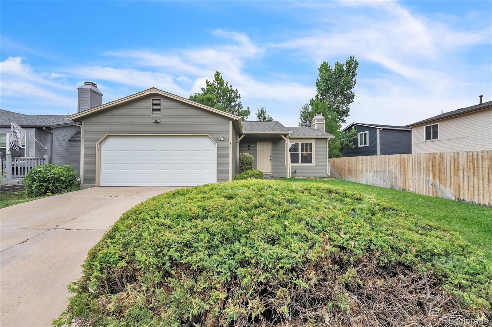 8479  Rabbitbrush Way, parker MLS: 2894184 Beds: 2 Baths: 1 Price: $450,000
