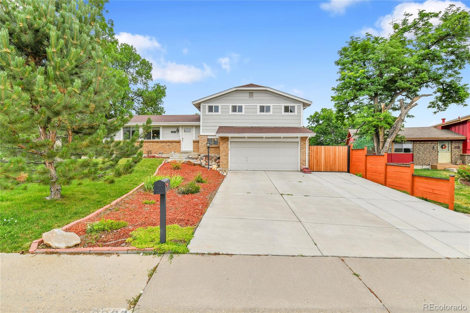 8209  Balsam Way, arvada MLS: 6923099 Beds: 4 Baths: 3 Price: $720,000