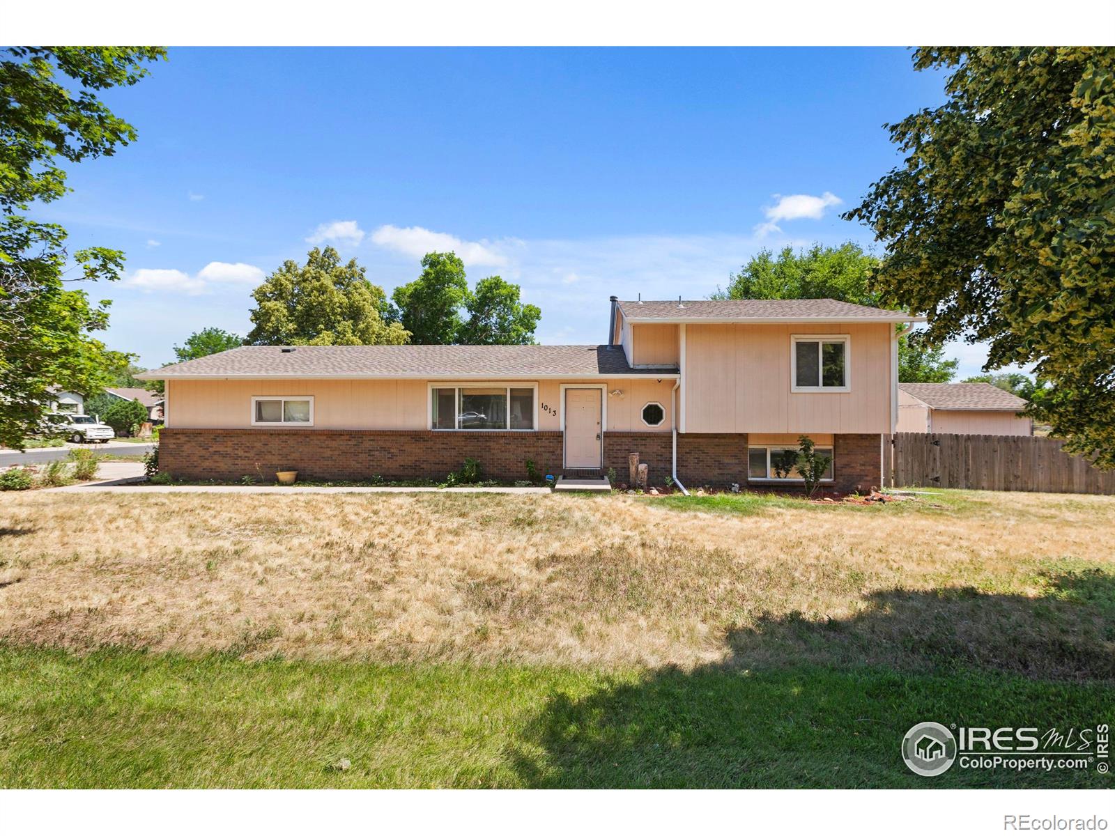 1013 E Willox Lane, fort collins MLS: 4567891038957 Beds: 3 Baths: 2 Price: $490,000
