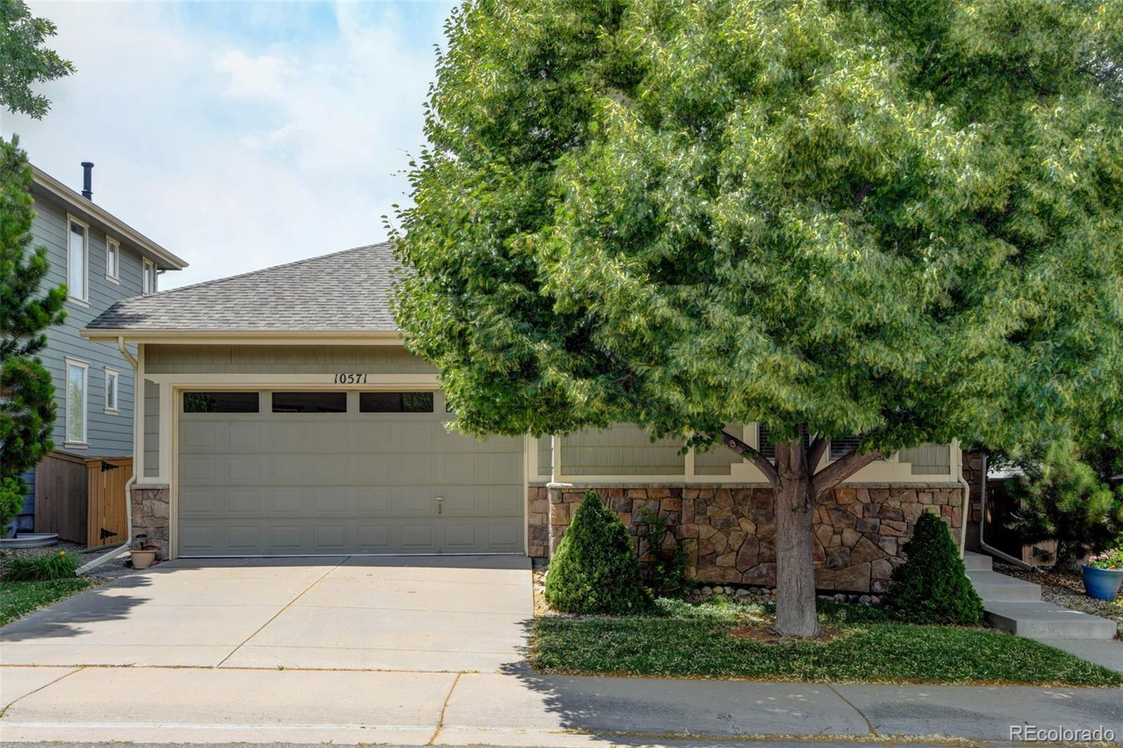 10571  Pearlwood Circle, highlands ranch MLS: 5635103 Beds: 3 Baths: 3 Price: $659,000