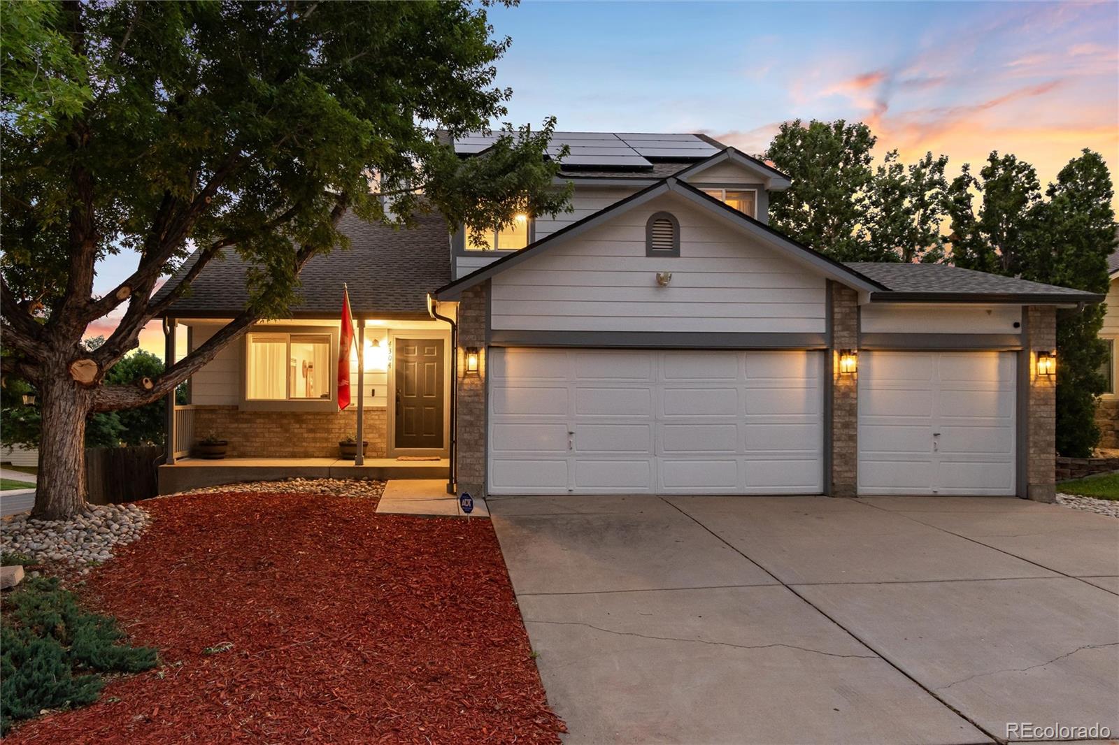 4304 S Genoa Court, centennial MLS: 7617829 Beds: 4 Baths: 4 Price: $565,000