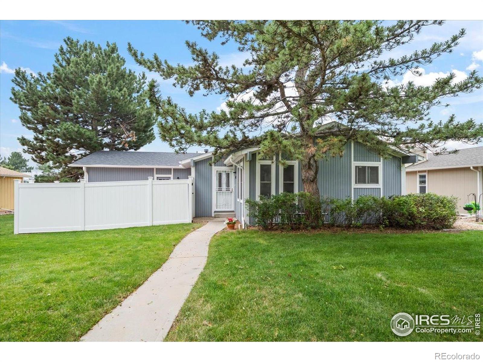 42  Scott Drive, broomfield MLS: 4567891039022 Beds: 3 Baths: 2 Price: $529,000