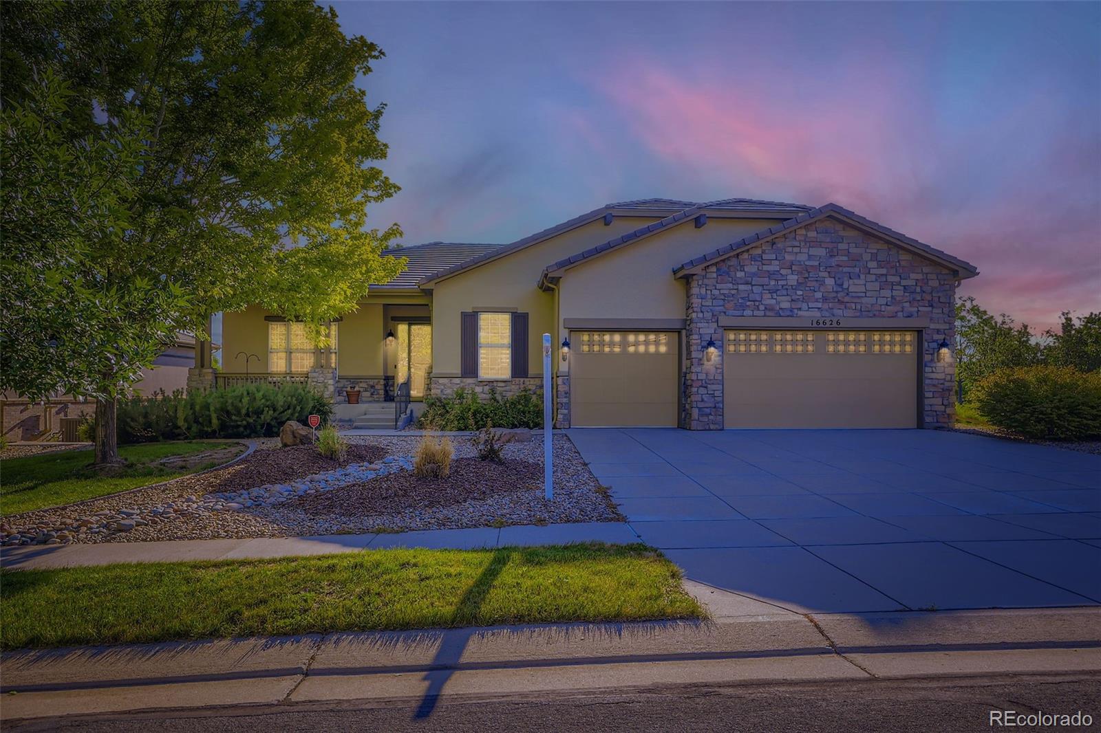16626  Las Brisas Drive, broomfield MLS: 8893802 Beds: 2 Baths: 4 Price: $1,175,000