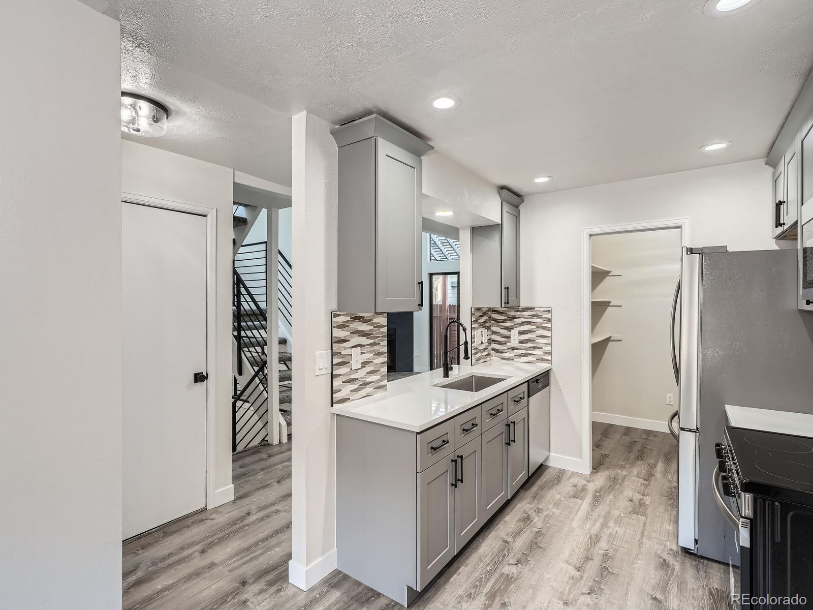10848 W Evans Avenue, lakewood  House Search MLS Picture