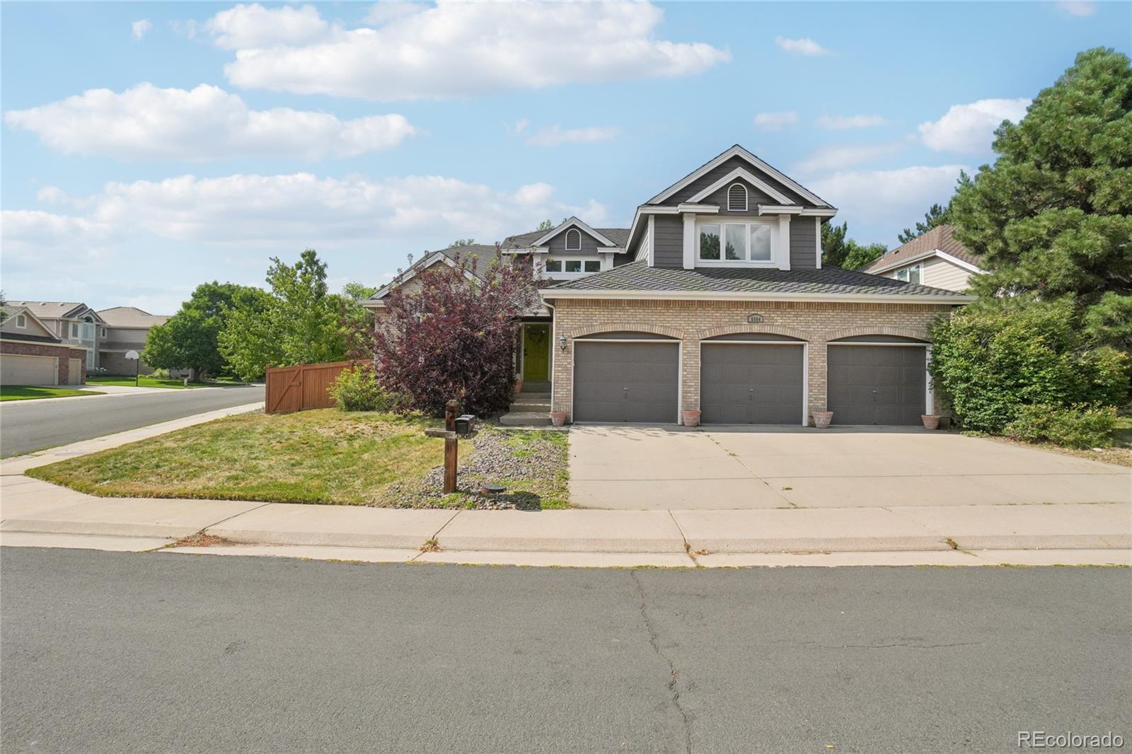 5564 S Jasper Way, centennial MLS: 8817742 Beds: 4 Baths: 4 Price: $840,000