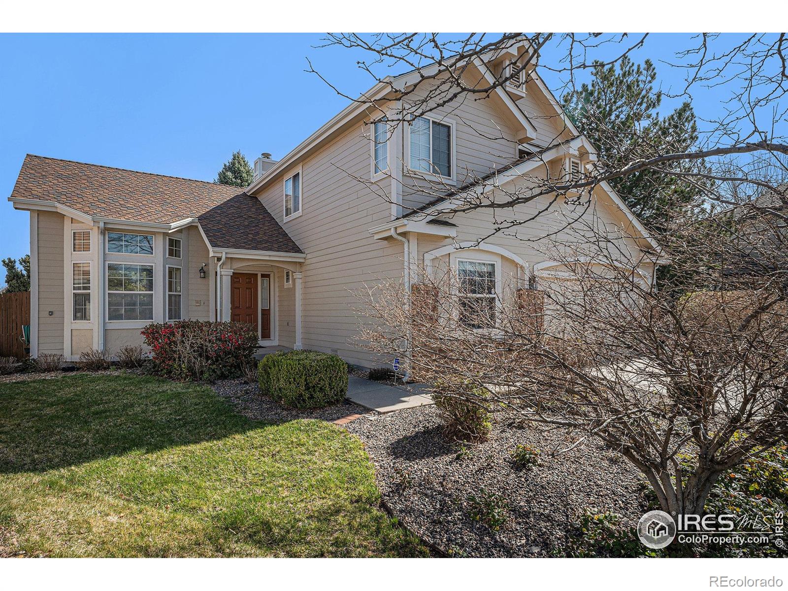lone tree  House Search Picture