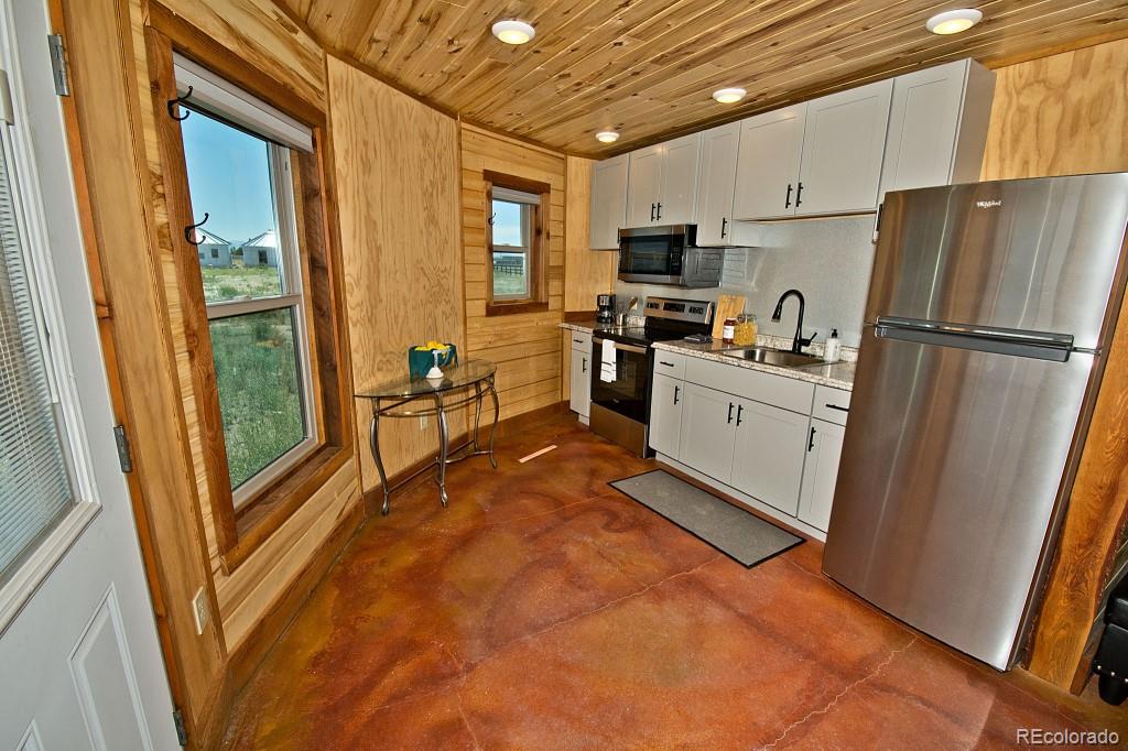 426  Shakedown Street, moffat  House Search MLS Picture