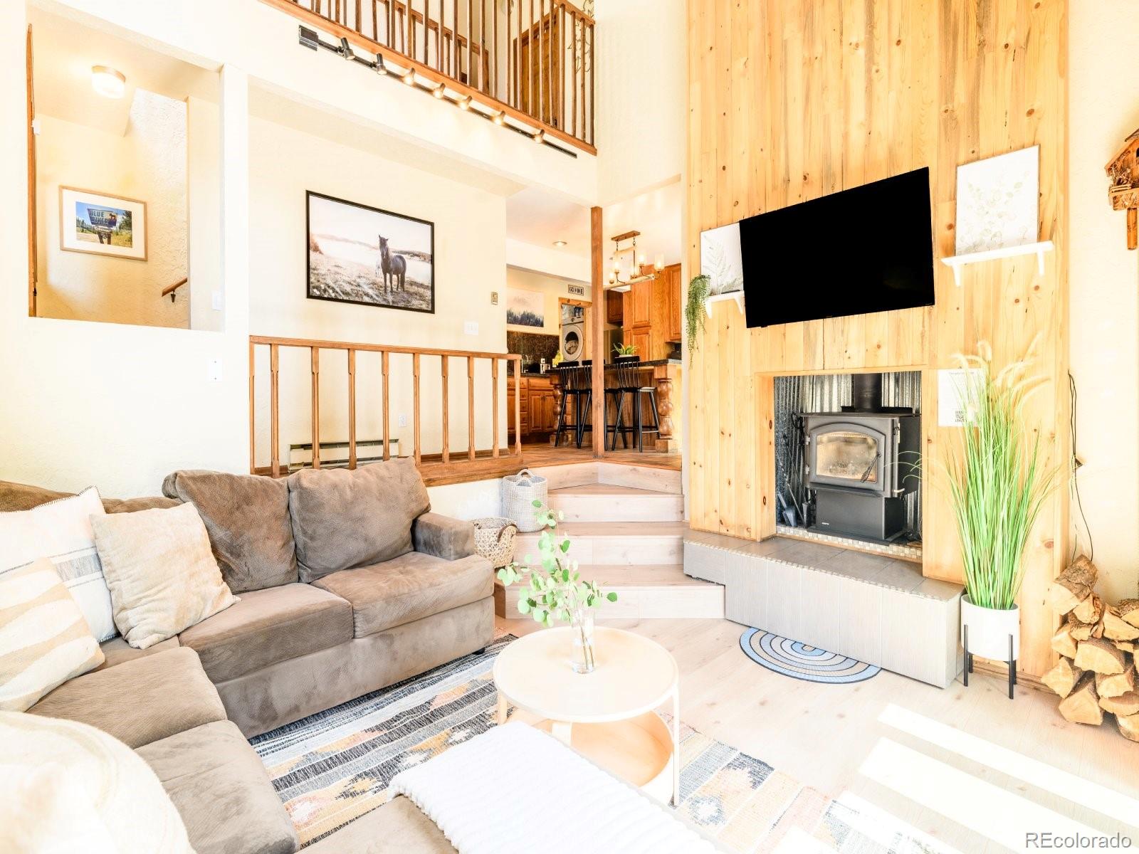 blue river  House Search Picture