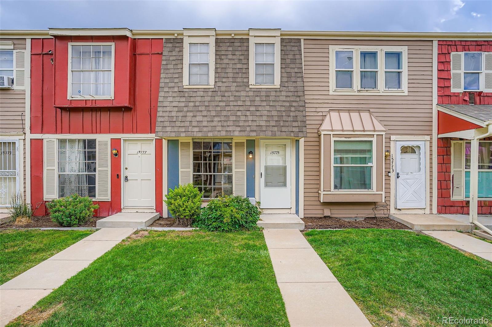 15775 E 13th Place , Aurora  MLS: 8869667 Beds: 3 Baths: 2 Price: $265,000