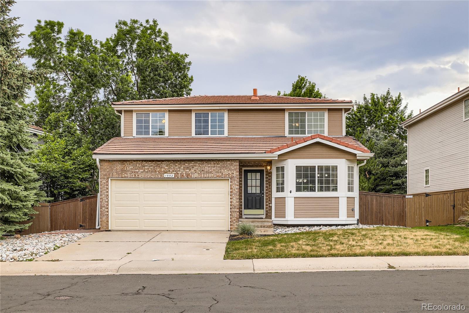 1552  Spring Water Place, highlands ranch MLS: 6577882 Beds: 4 Baths: 3 Price: $675,000