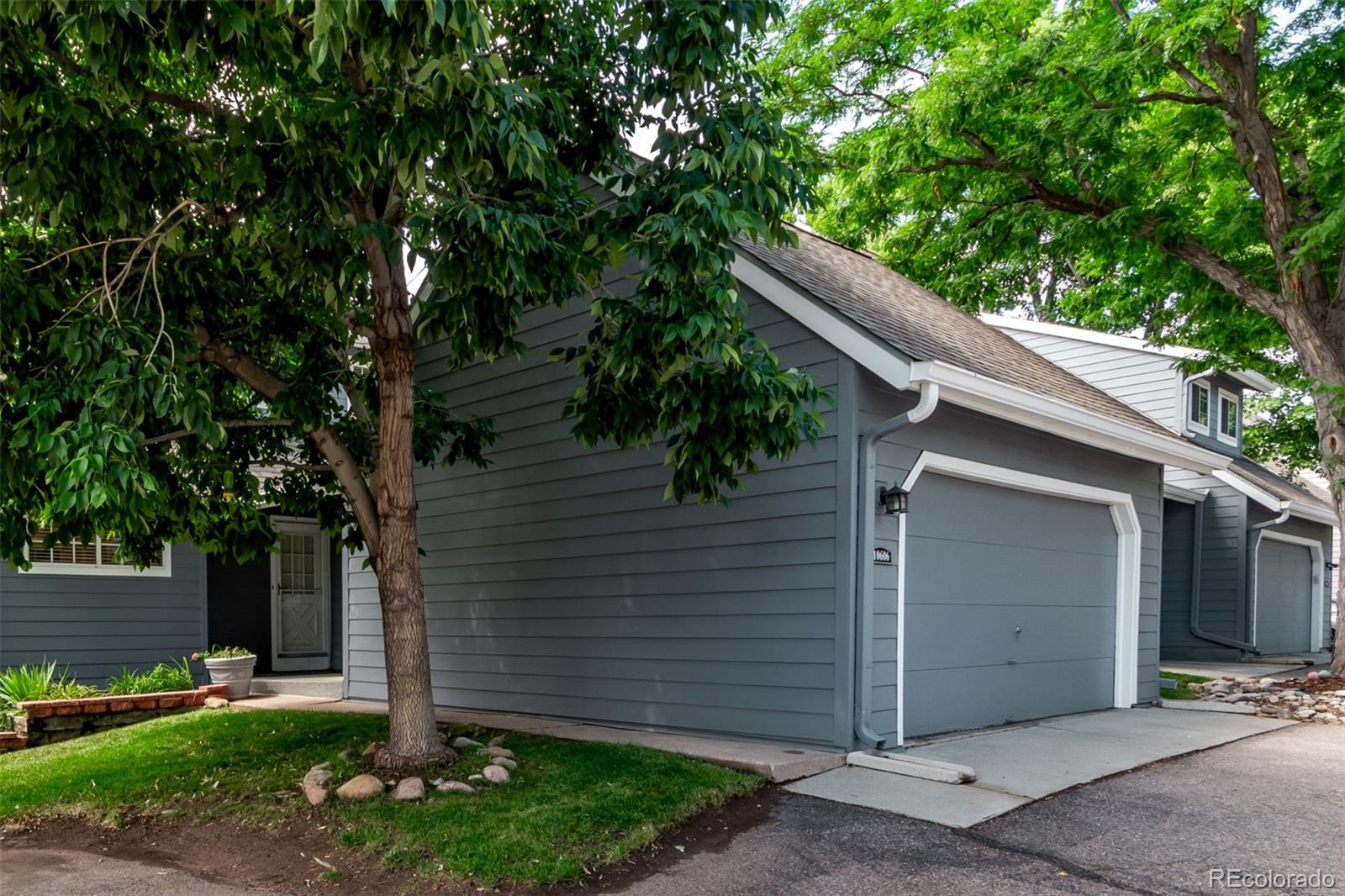 10606 W Park Mountain , littleton MLS: 9404982 Beds: 4 Baths: 4 Price: $495,000