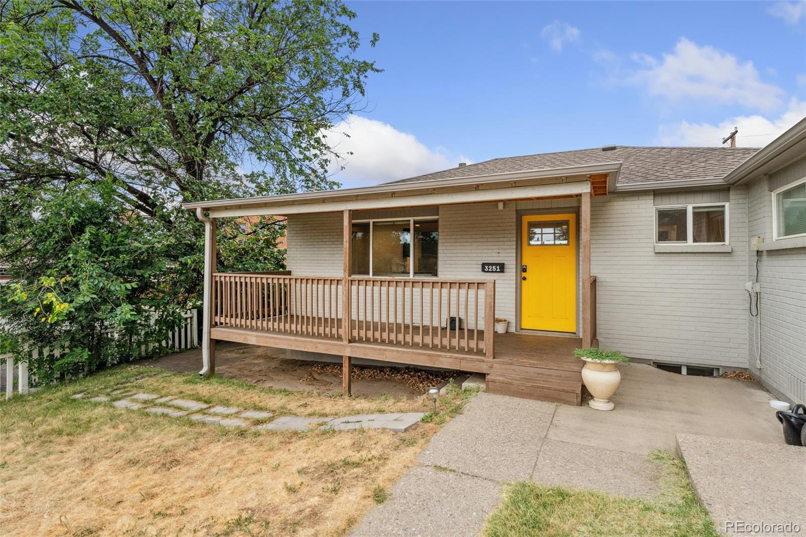3251 N Cook Street, denver MLS: 5186595 Beds: 3 Baths: 2 Price: $575,000