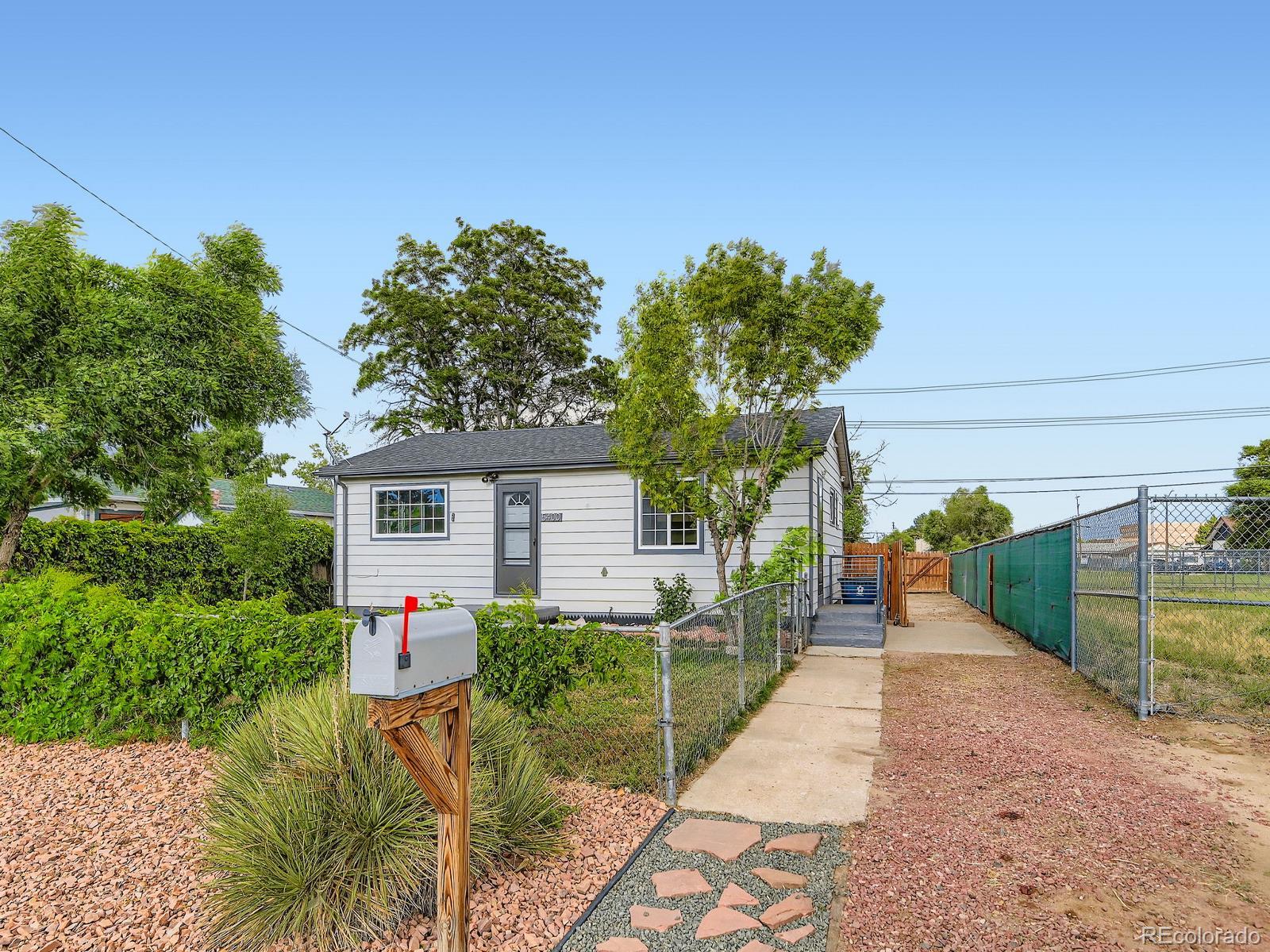 5400  Monaco Street, commerce city  House Search MLS Picture