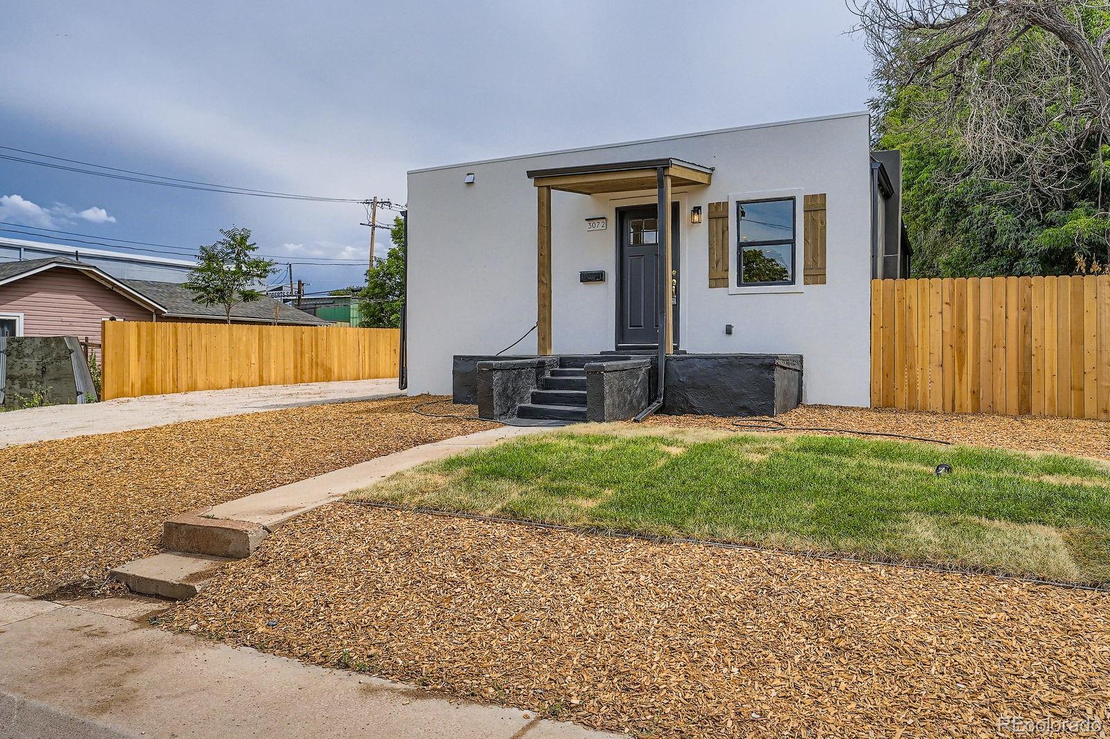 3072 W Exposition Avenue, denver MLS: 4533786 Beds: 3 Baths: 3 Price: $539,900